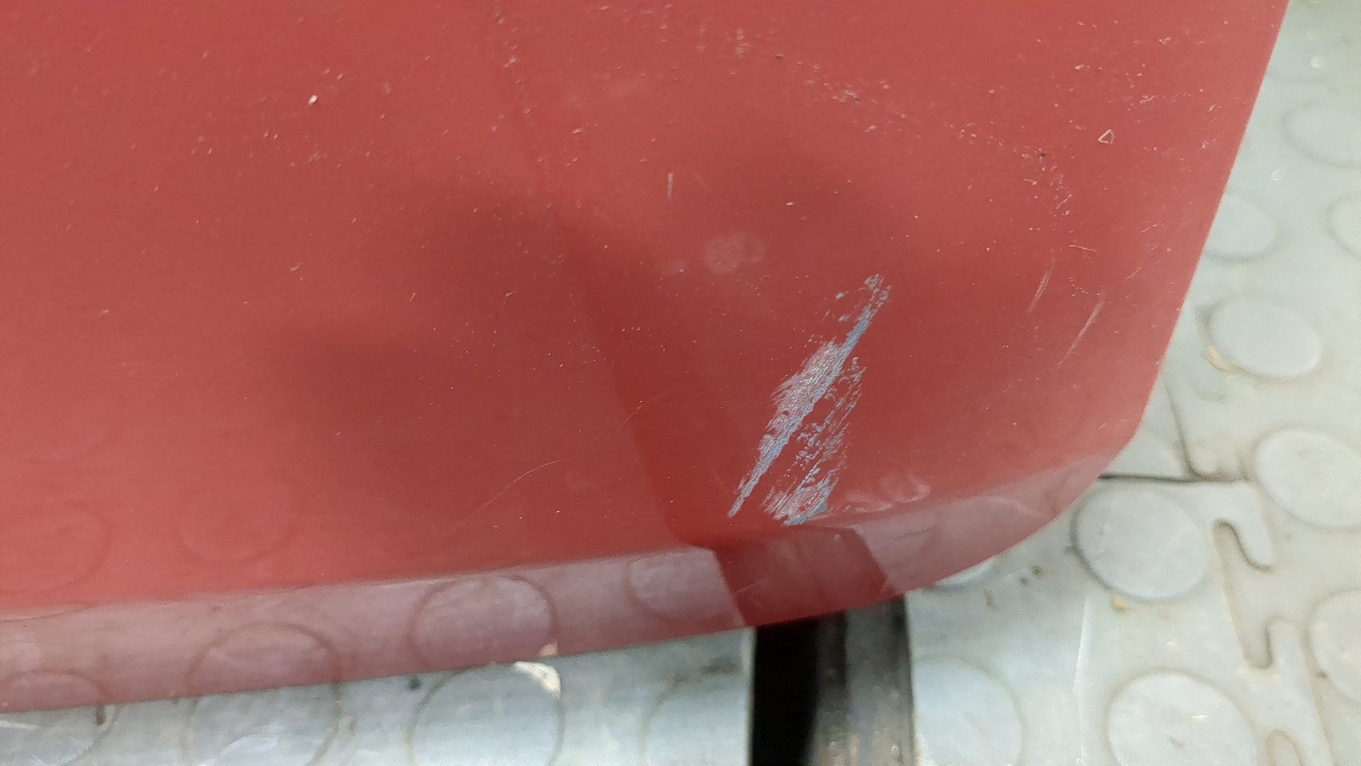 Дверь багажника