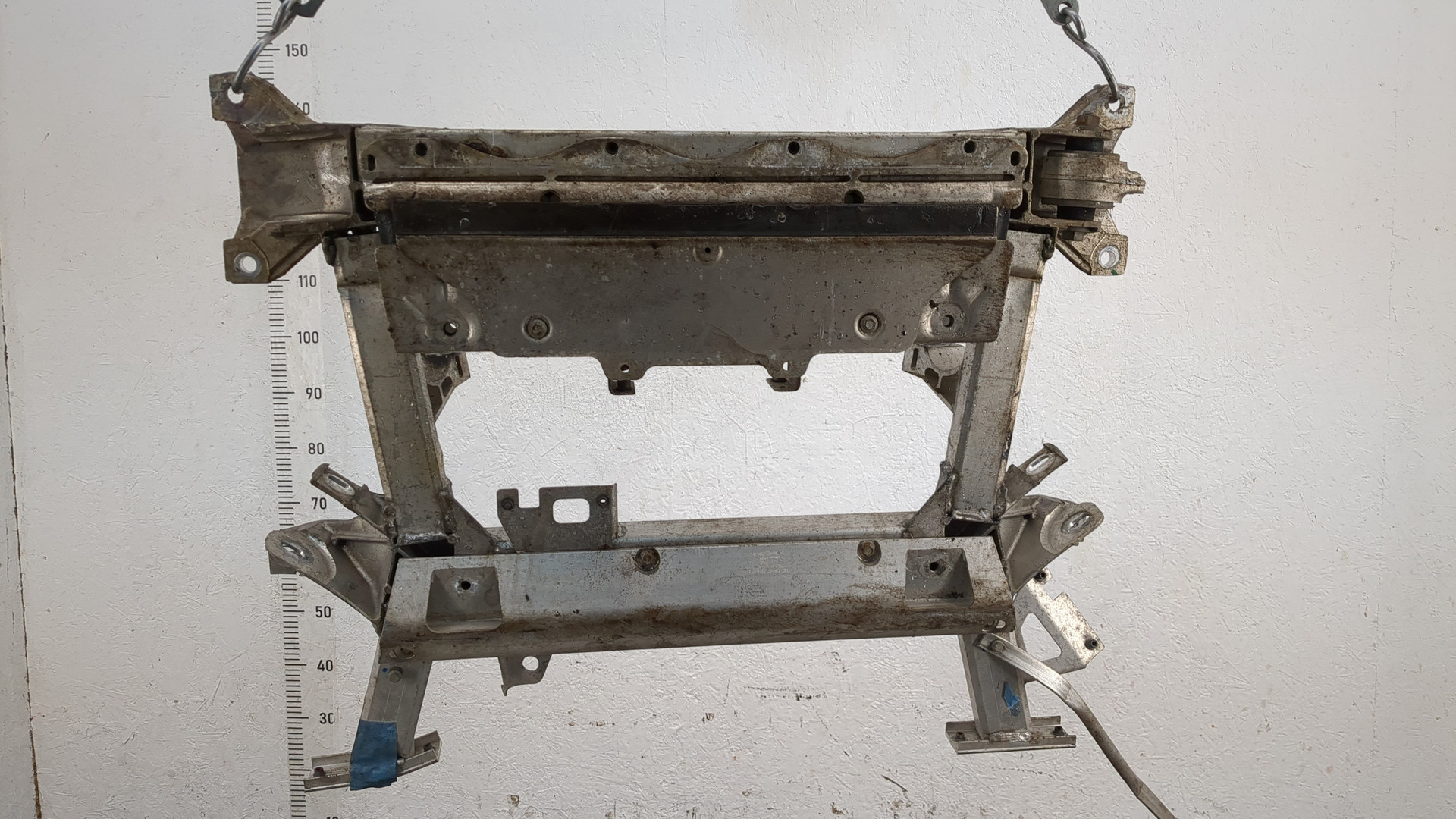 Балка подмоторная