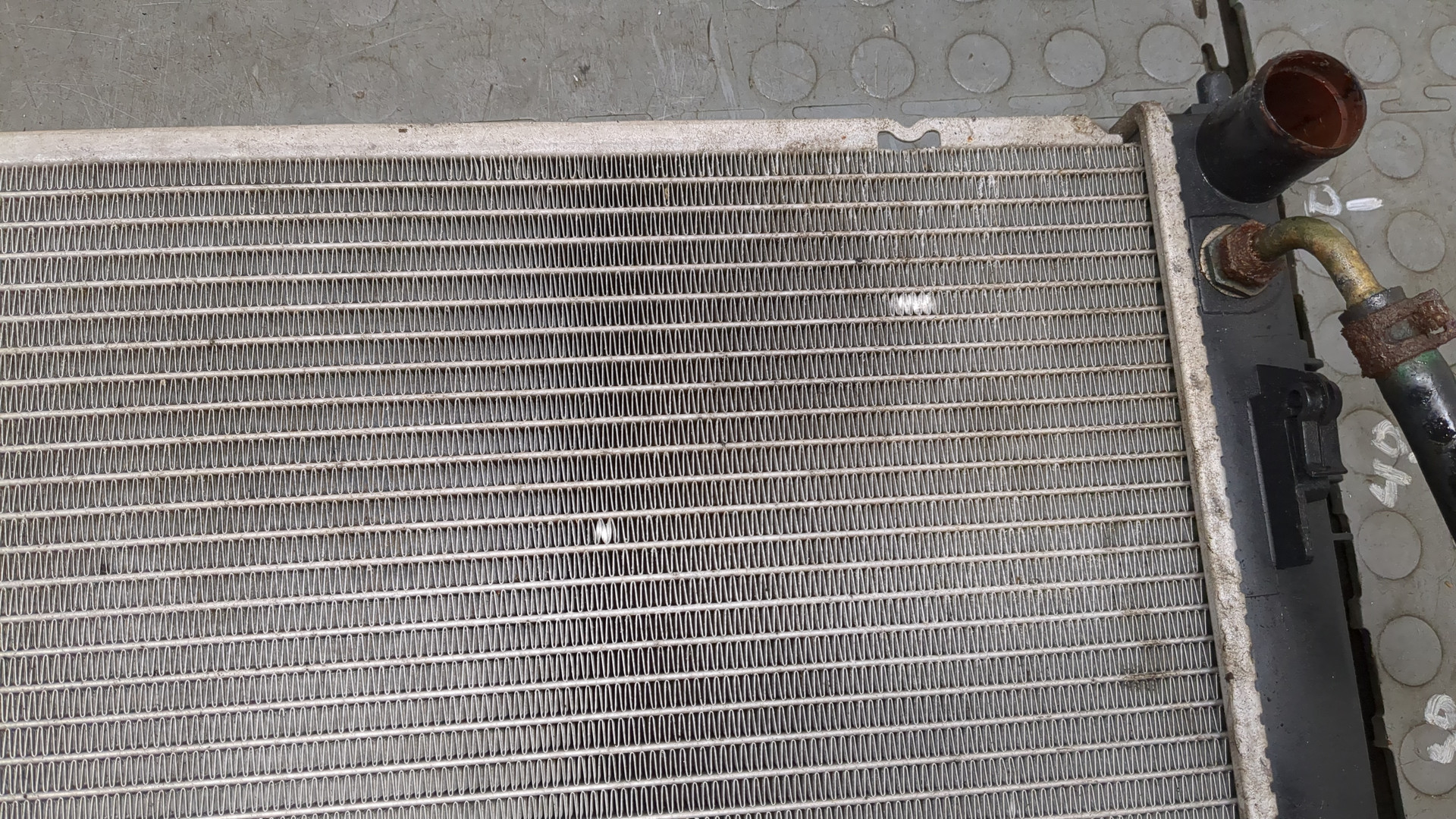 Радиатор охлаждения двигателя основной