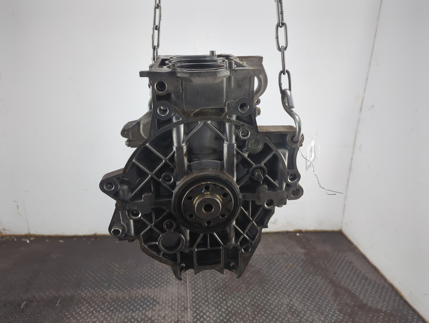 Блок двигателя