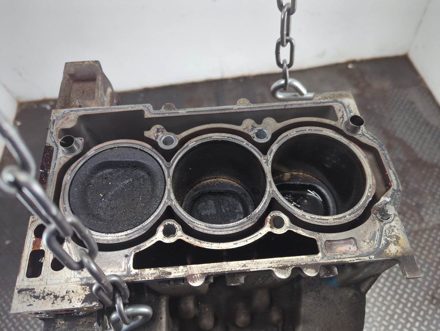 Блок двигателя