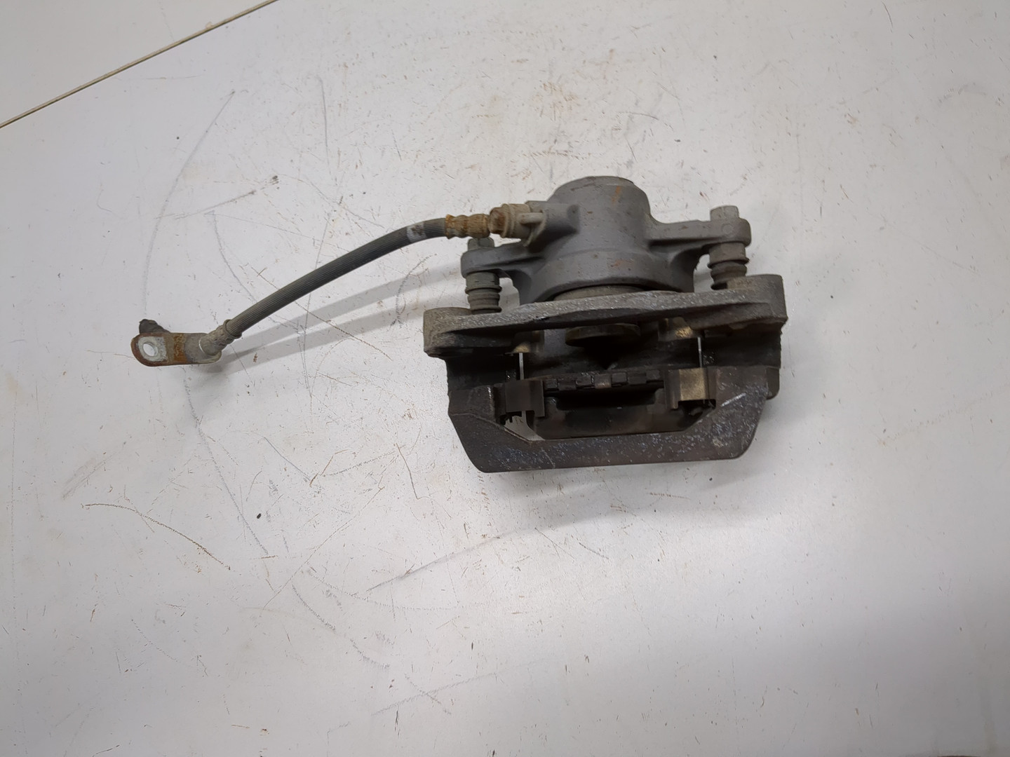 Суппорт задний правый