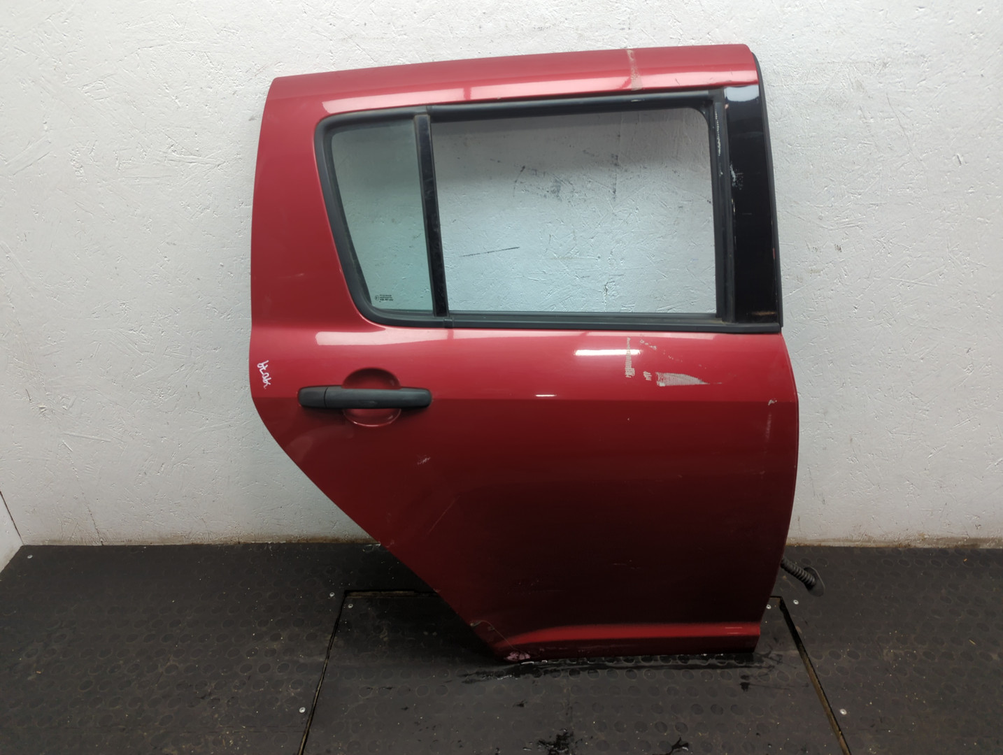 Дверь задняя правая