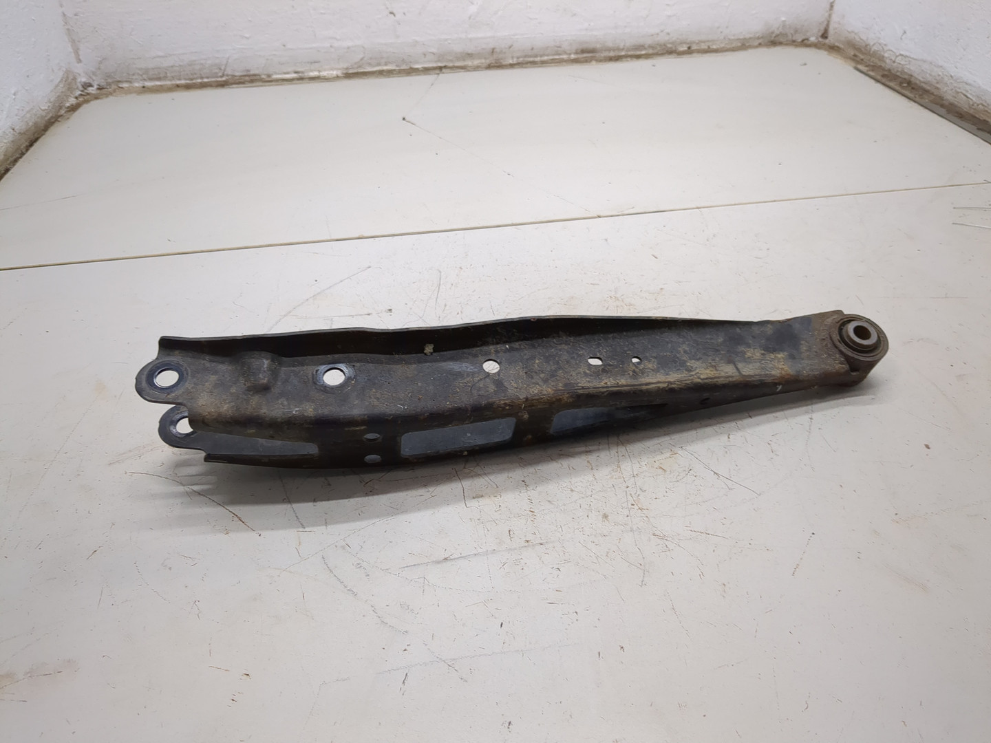 Рычаг задний