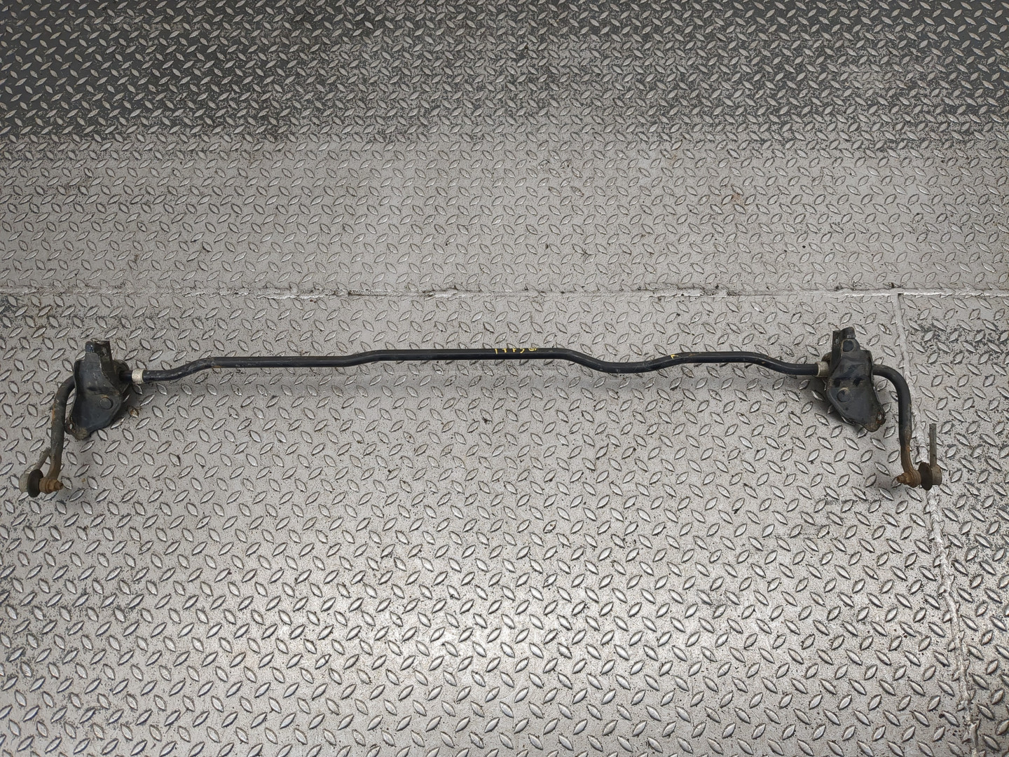 Стабилизатор задний