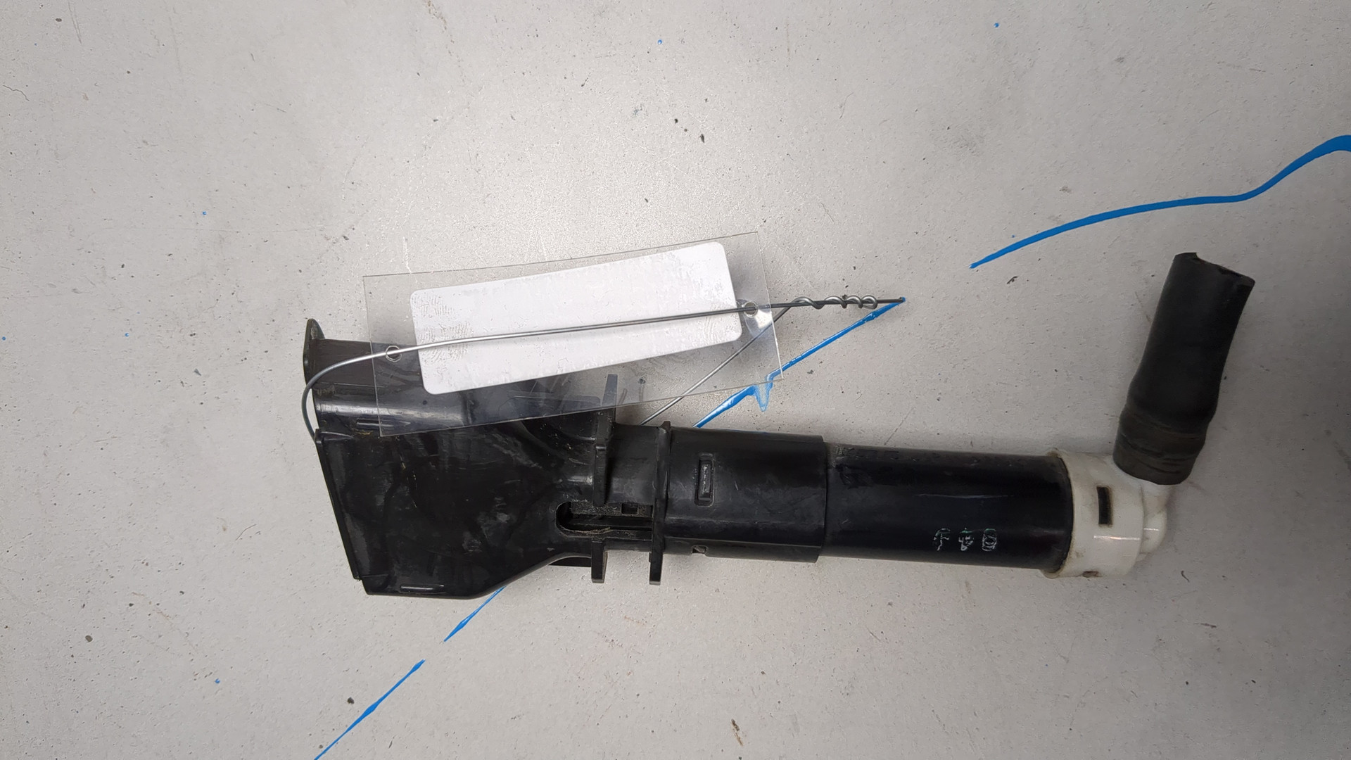 Форсунка омывателя фары