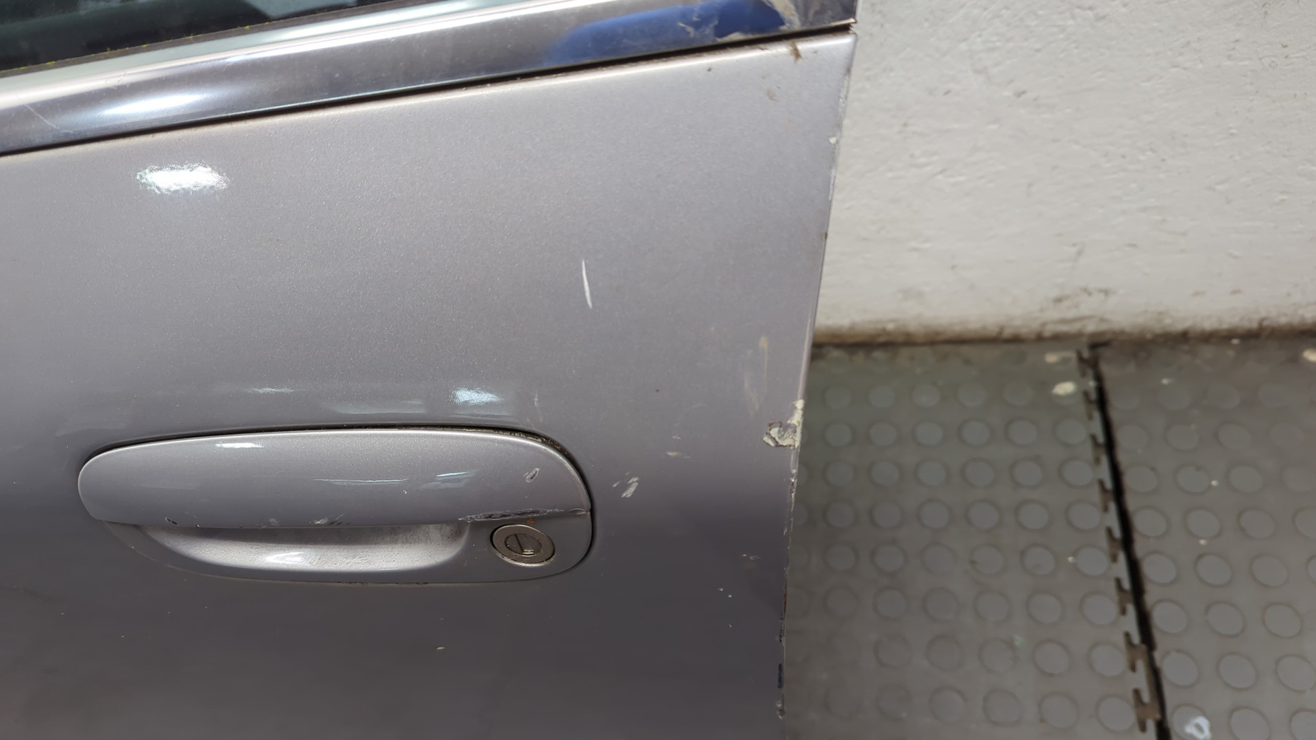 Дверь передняя левая