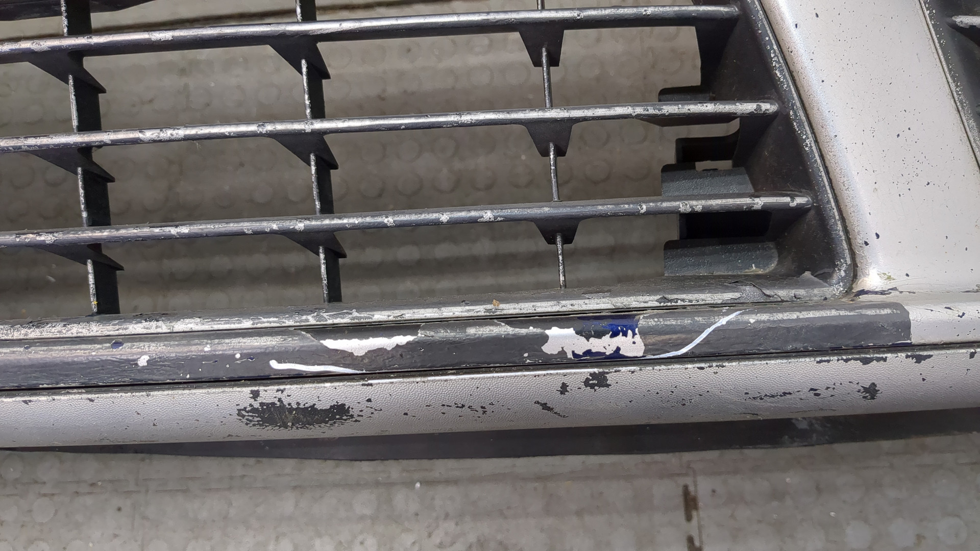 Бампер передний