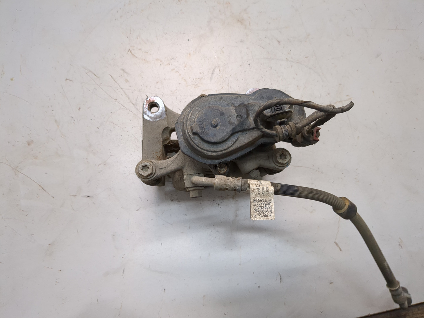 Суппорт задний левый