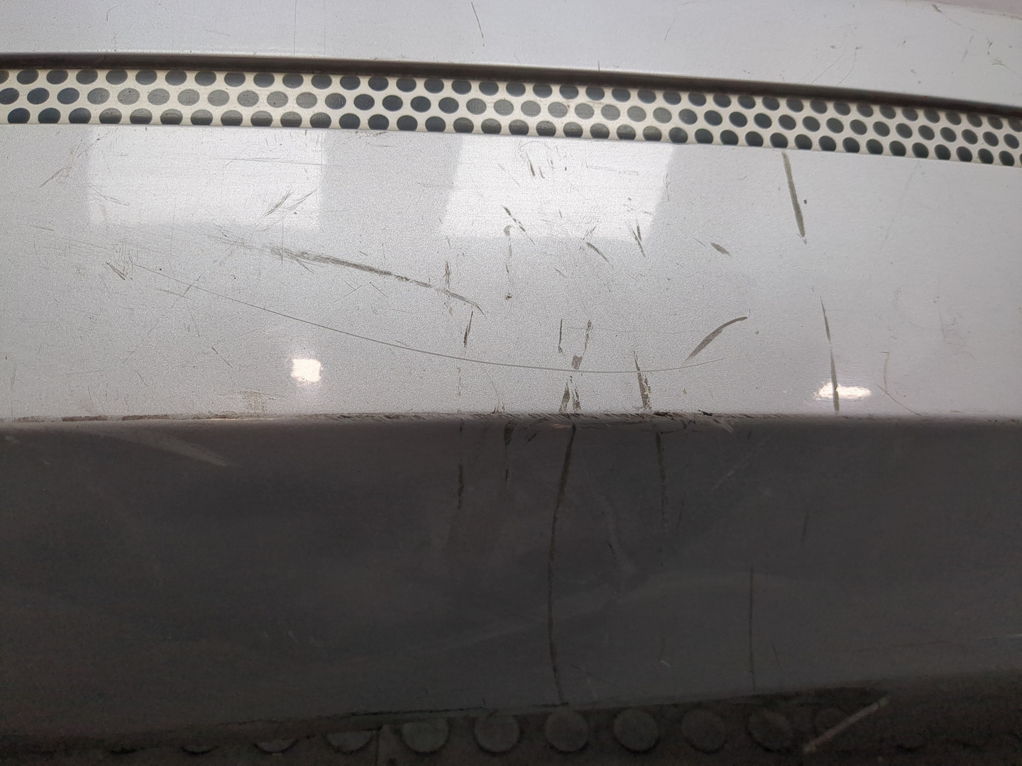 Бампер задний