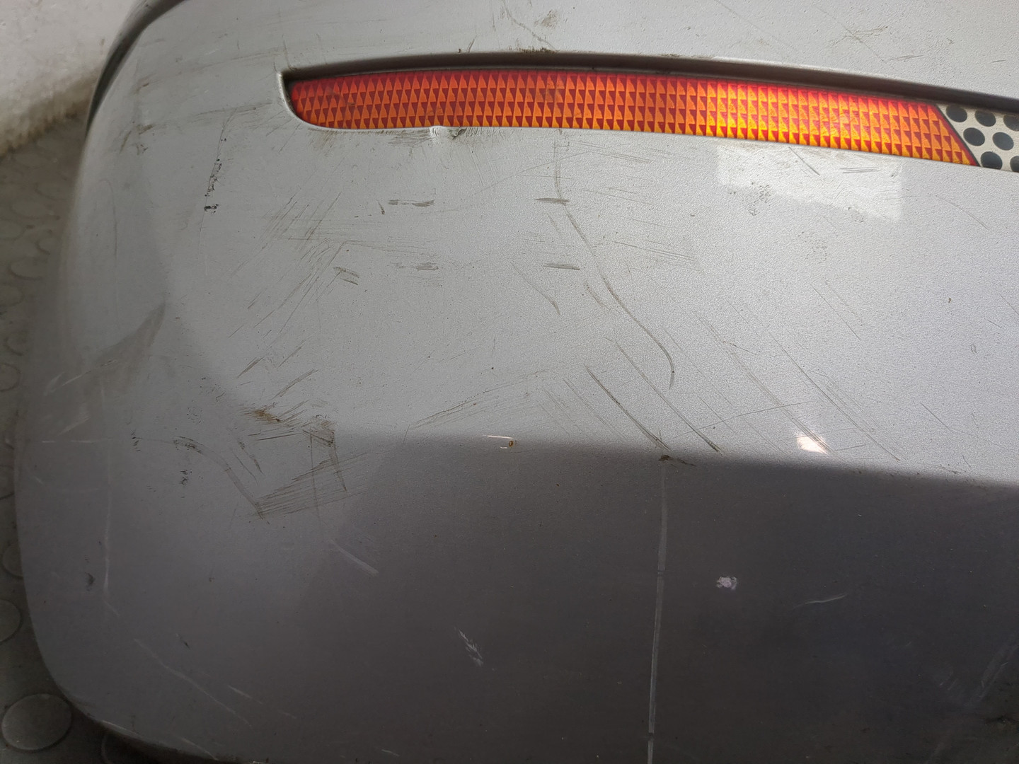 Бампер задний