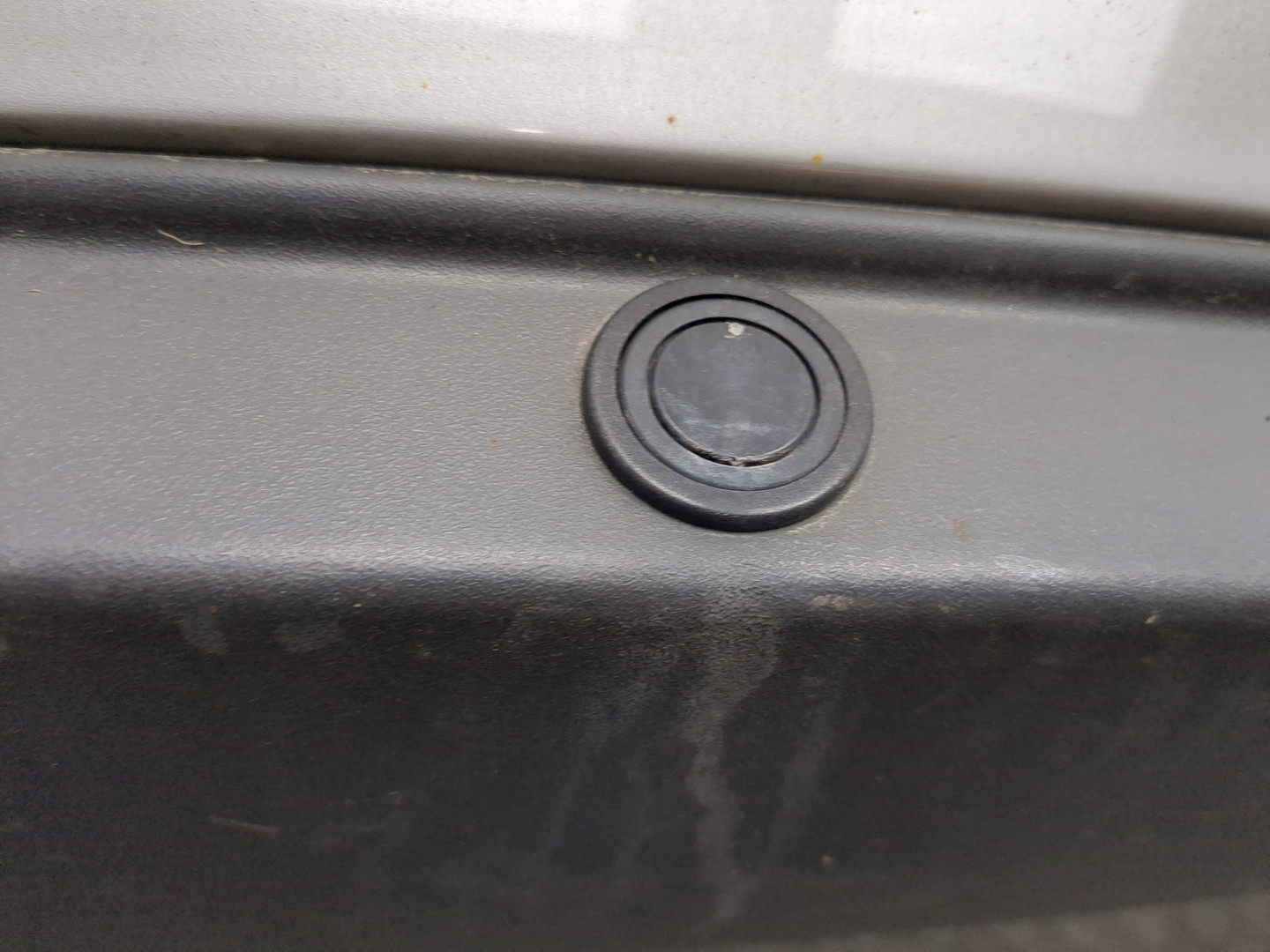 Бампер задний