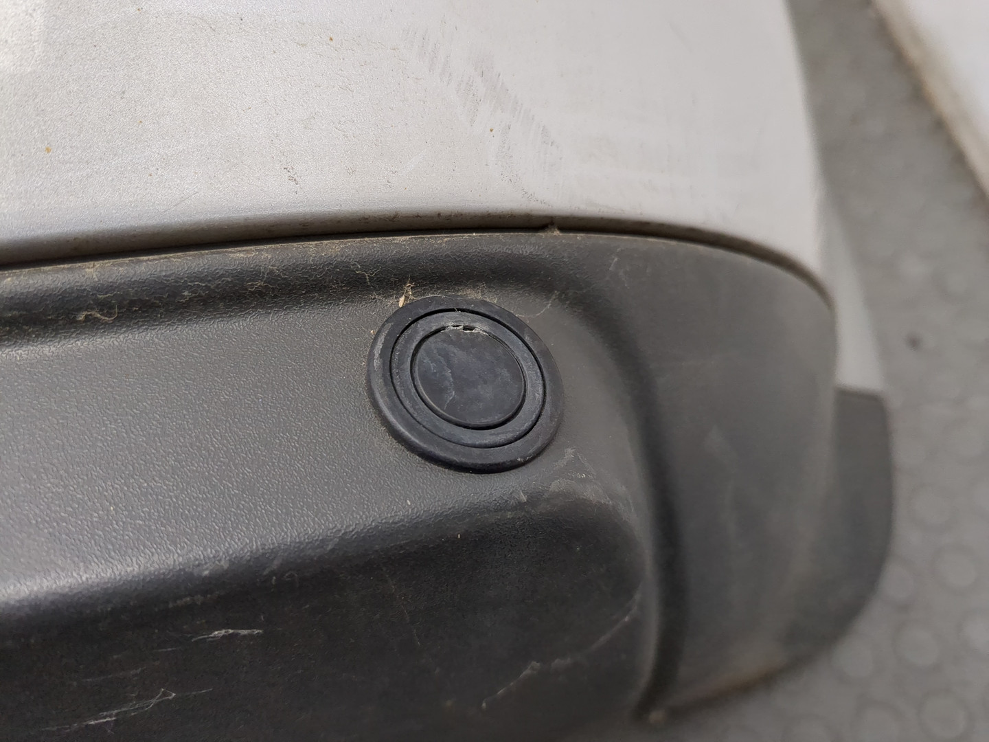 Бампер задний