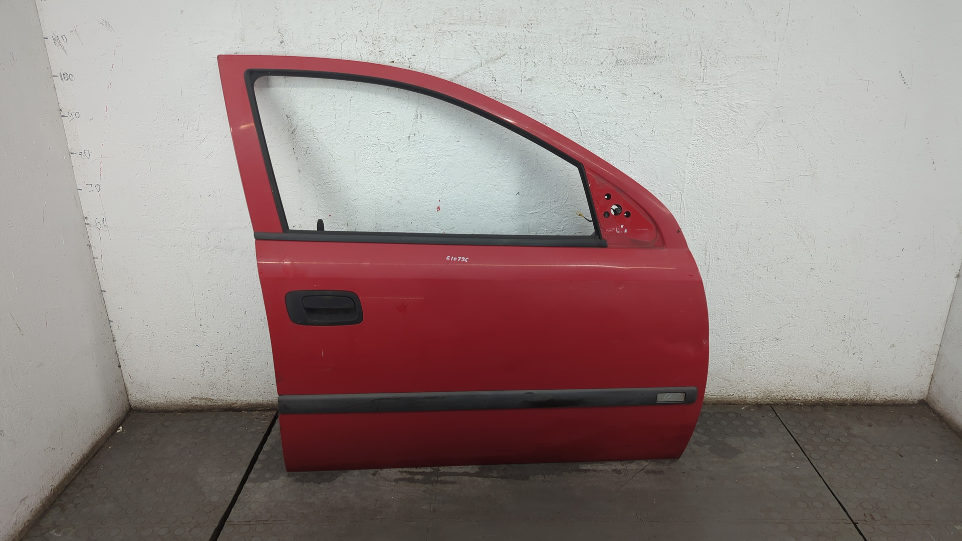 Дверь передняя правая