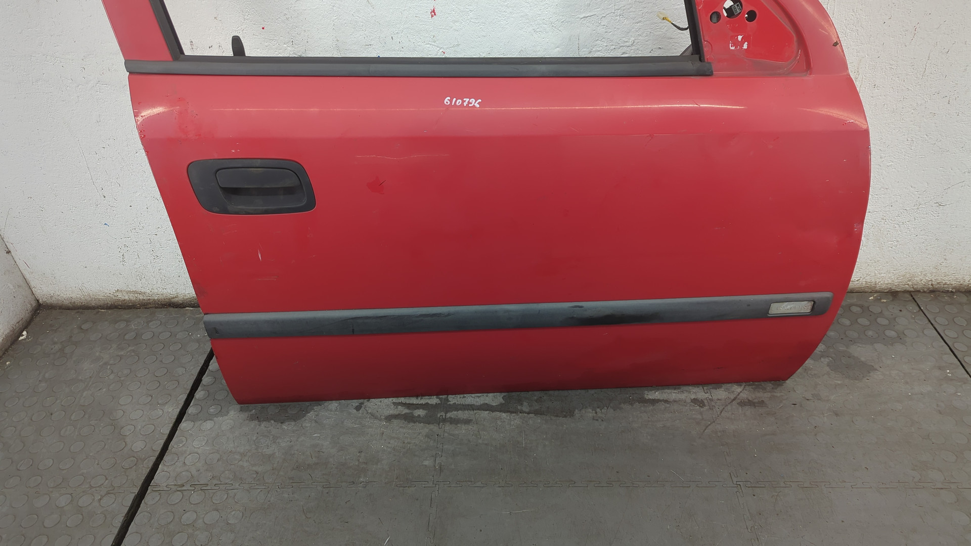 Дверь передняя правая