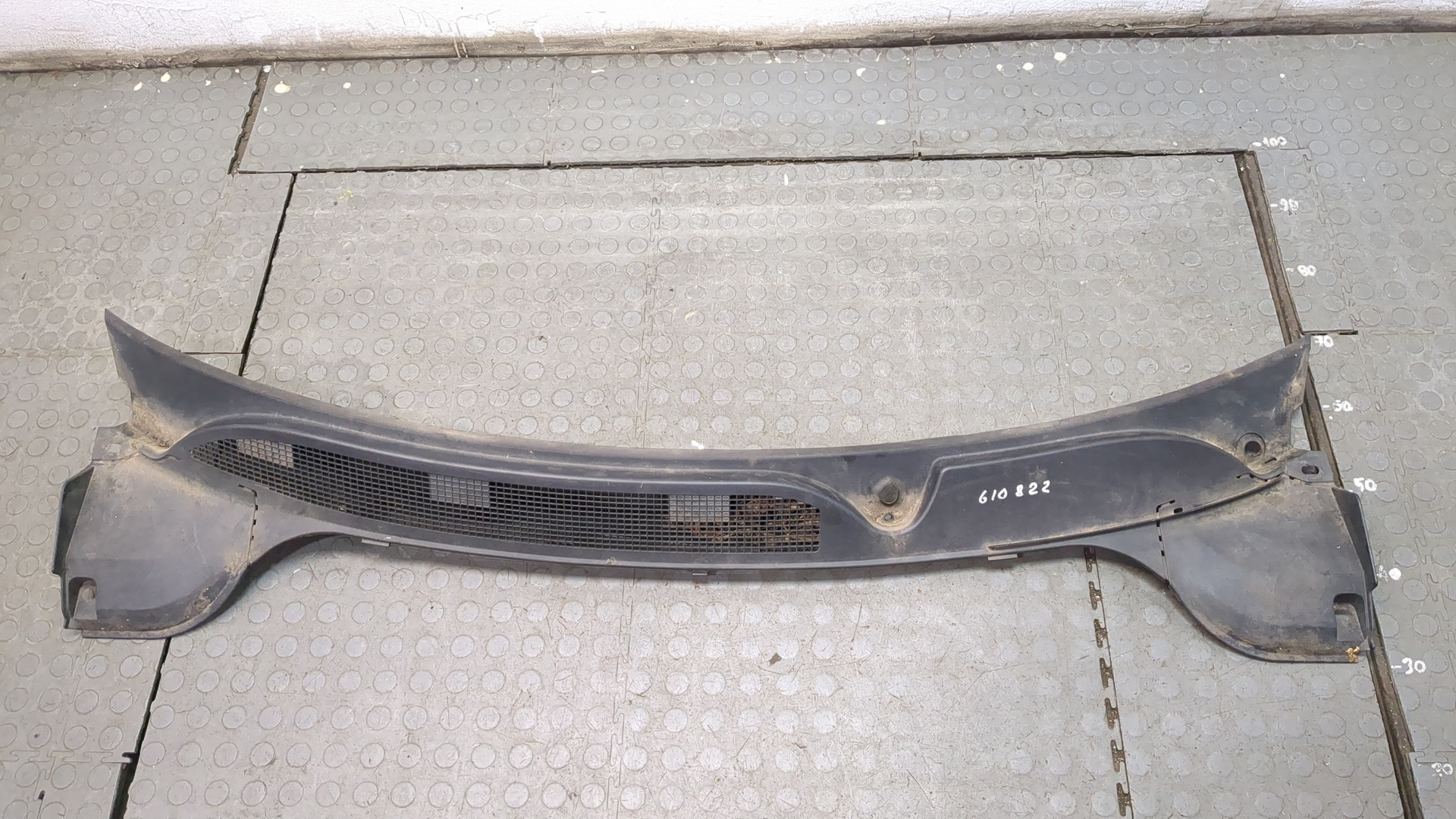 Решетка стеклоочистителей (Жабо)