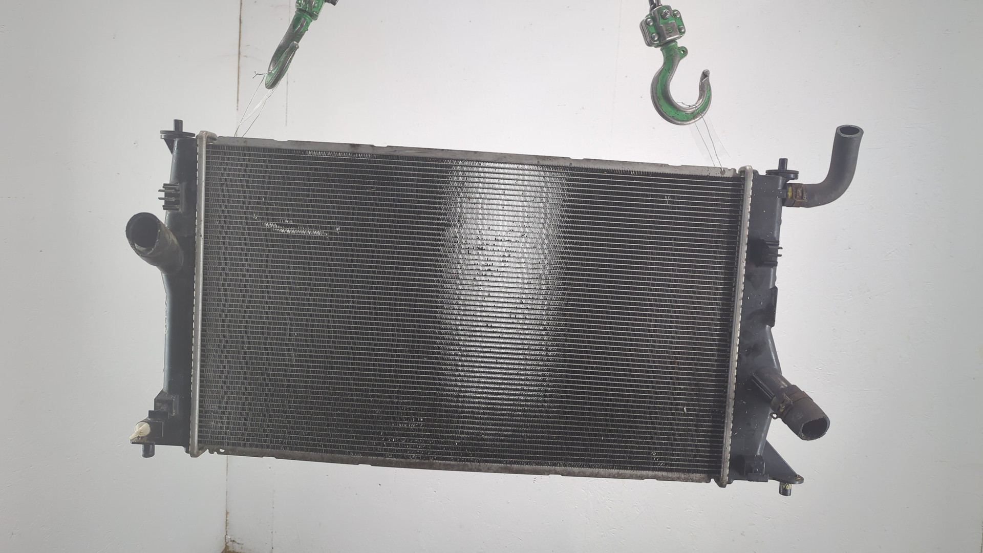 Радиатор охлаждения двигателя основной