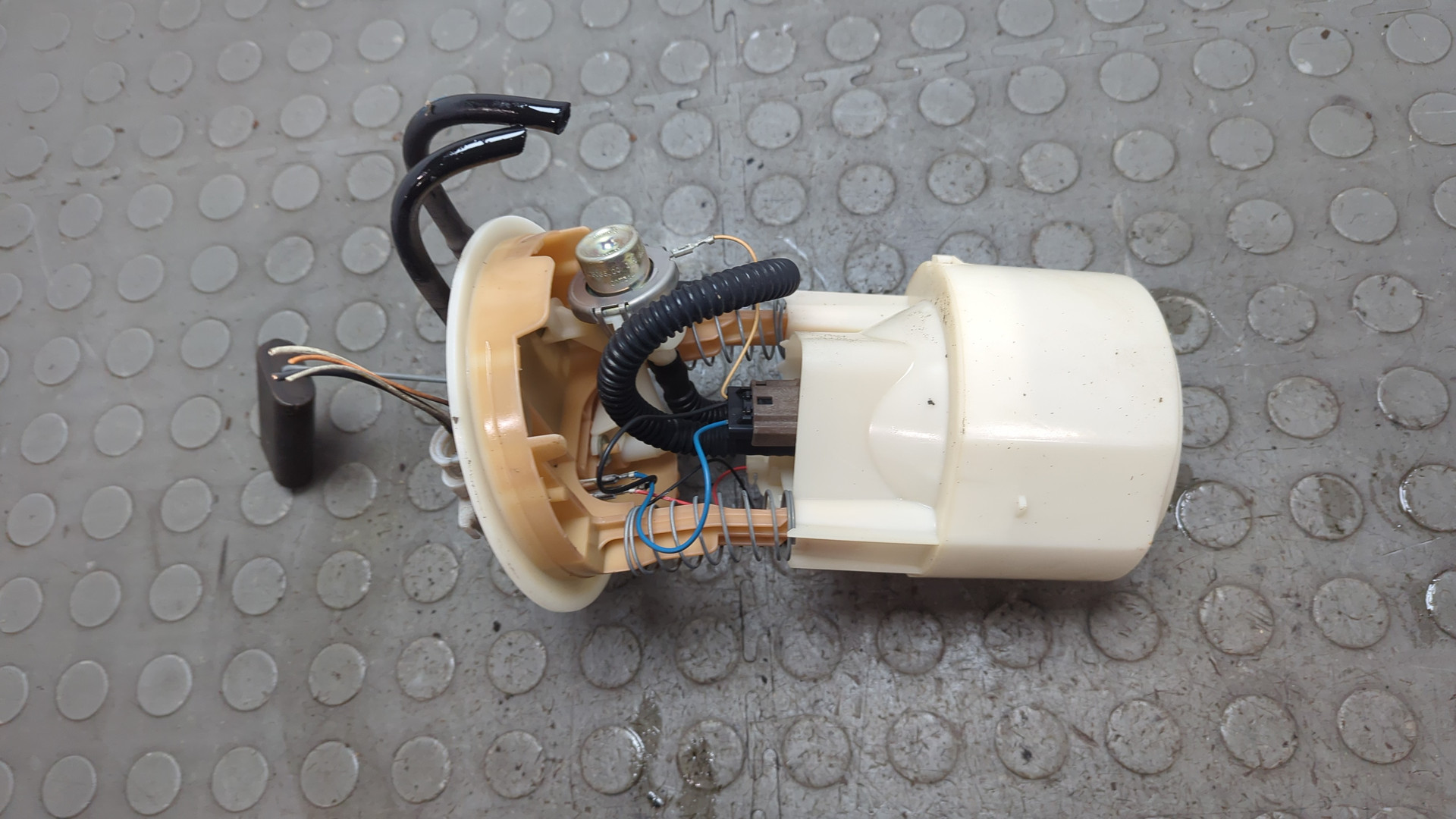 Насос топливный электрический