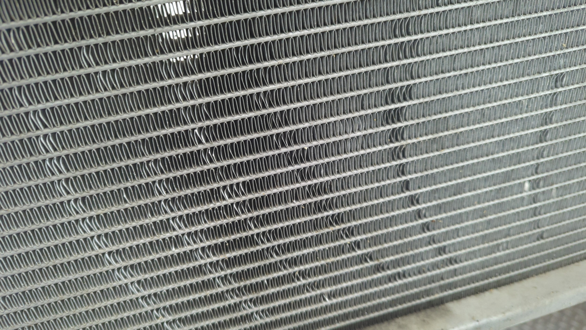 Радиатор охлаждения двигателя основной