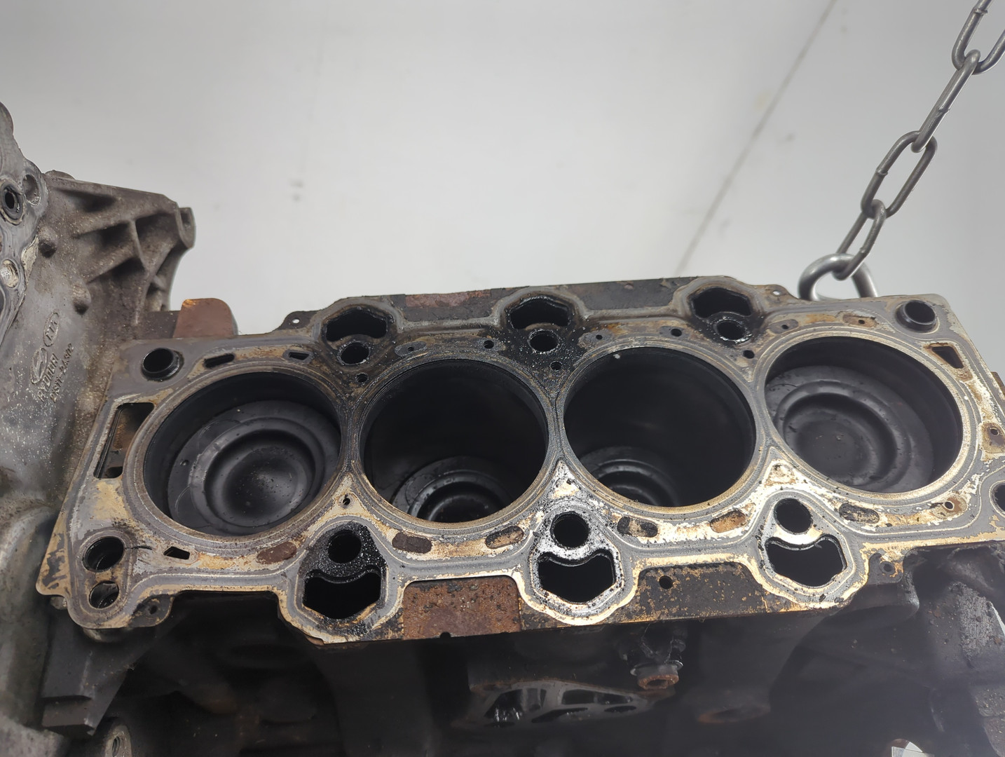 Блок двигателя