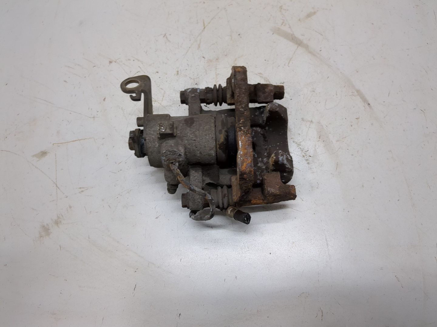 Суппорт задний правый