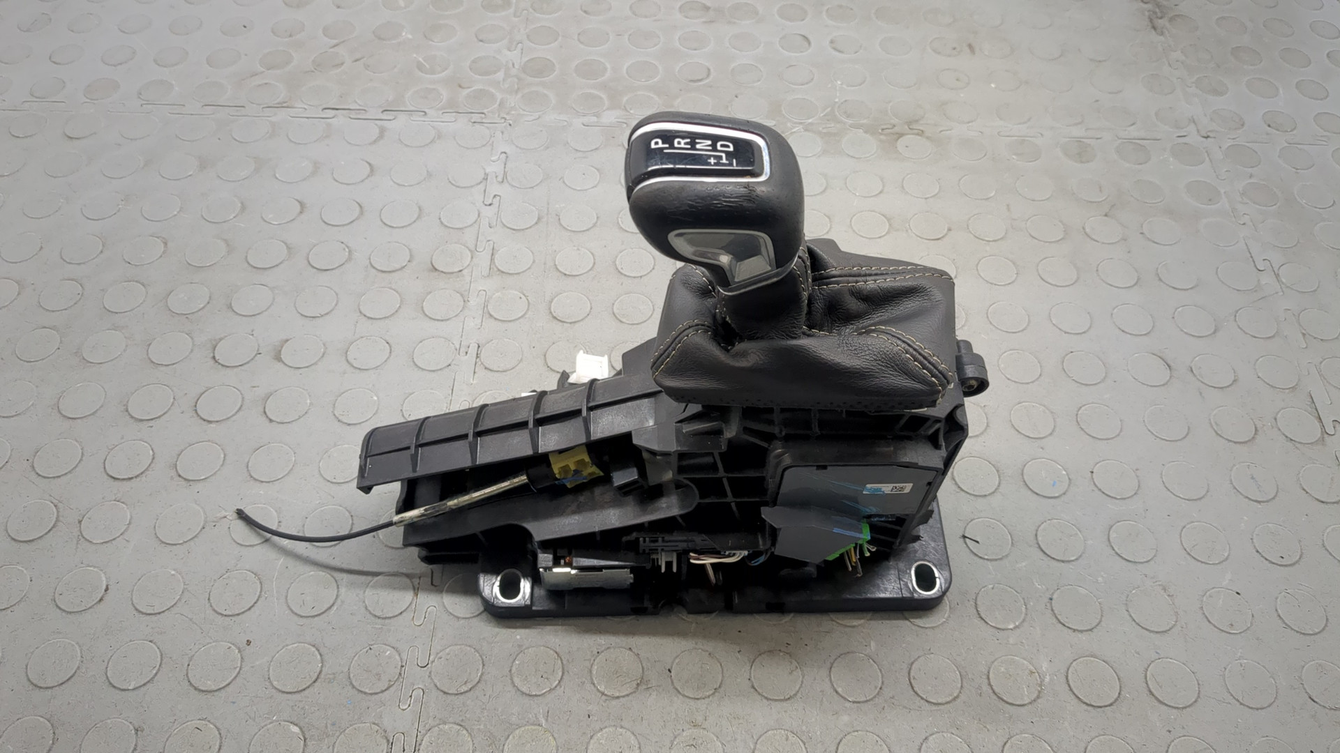 Кулиса МКПП / АКПП