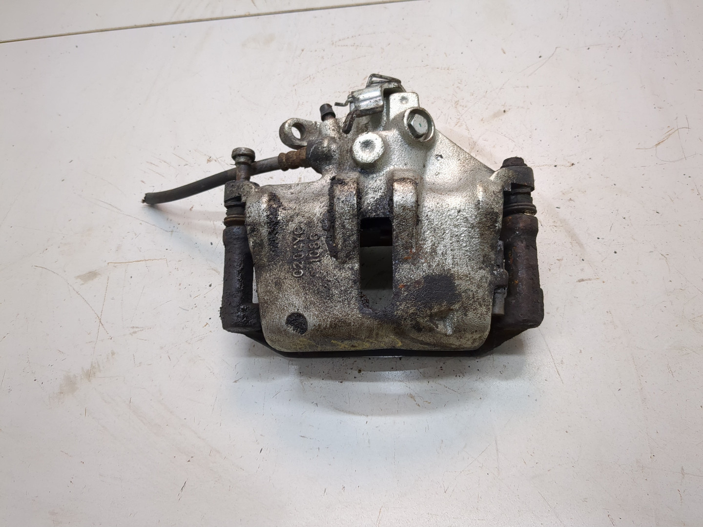 Суппорт передний правый