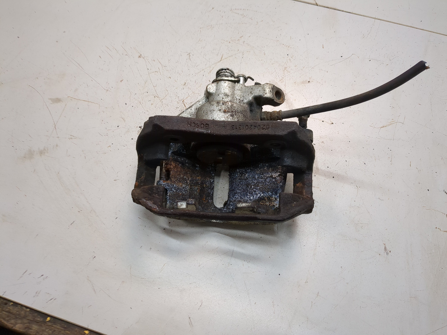 Суппорт передний правый