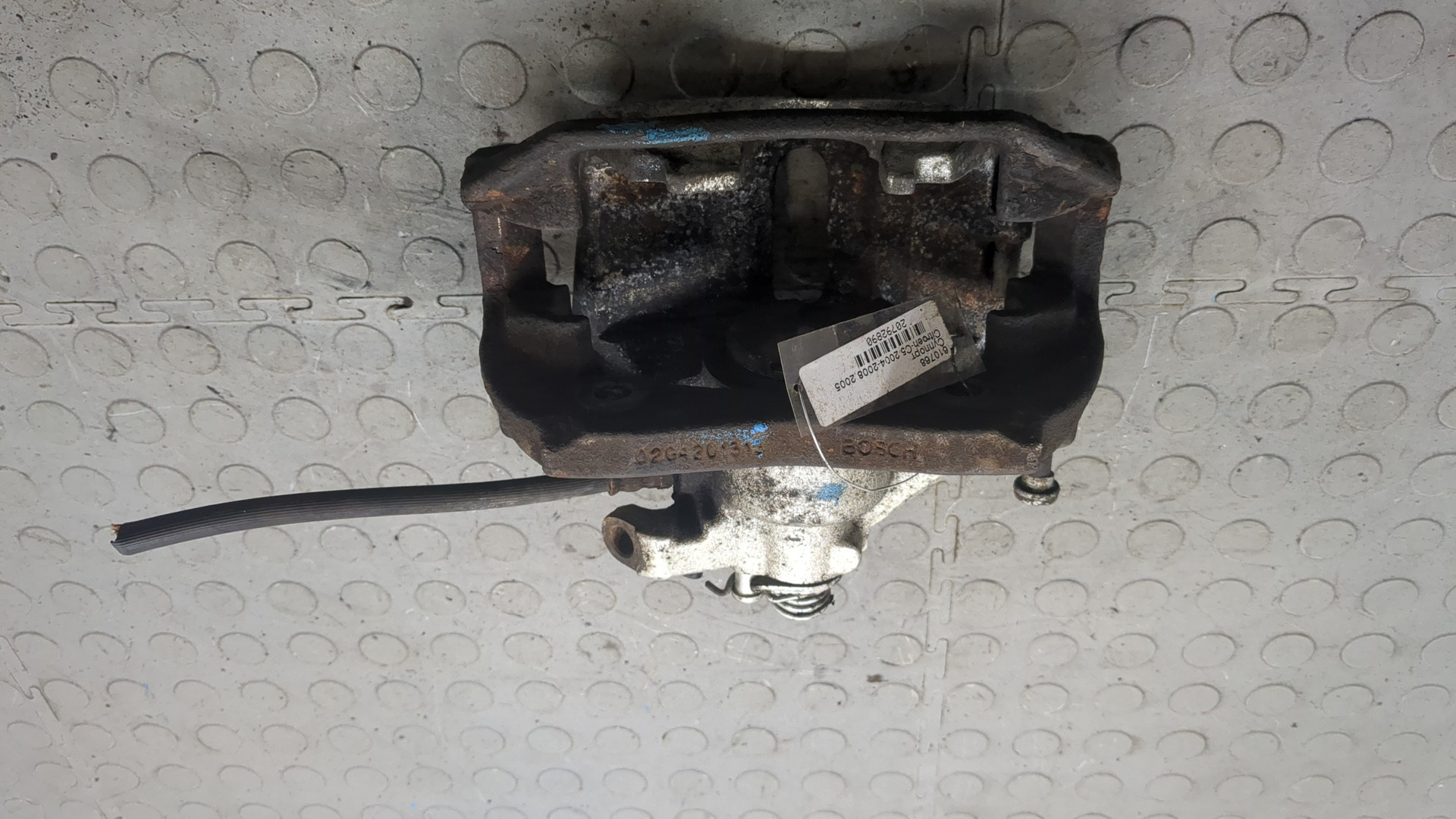 Суппорт передний правый