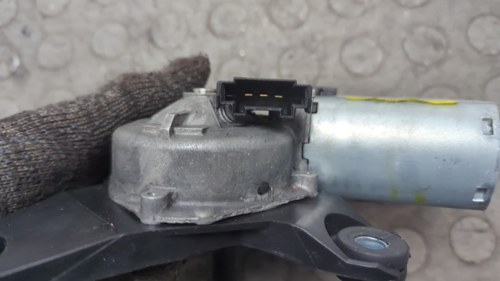 Моторчик стеклоочистителя задний