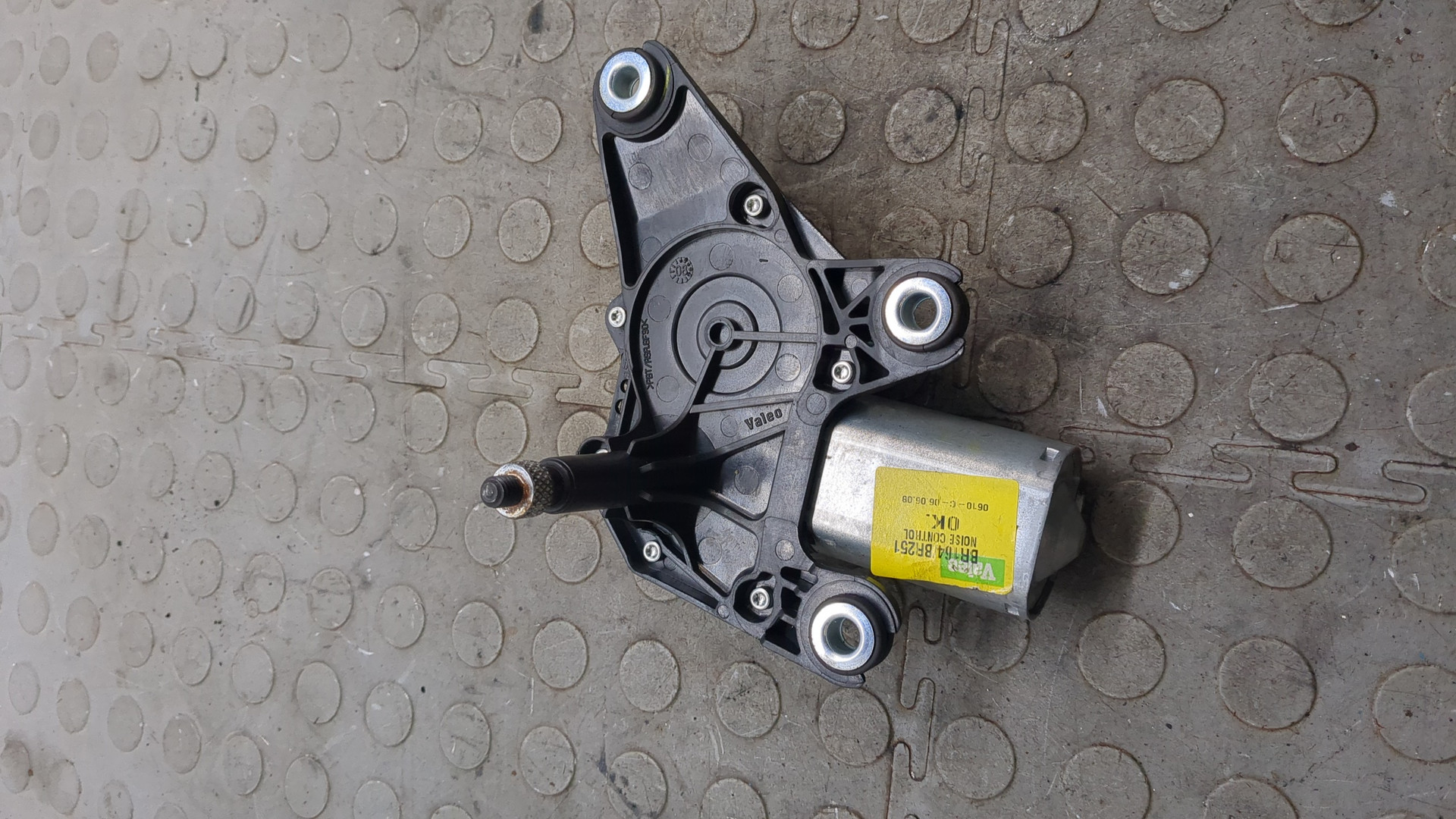 Моторчик стеклоочистителя задний