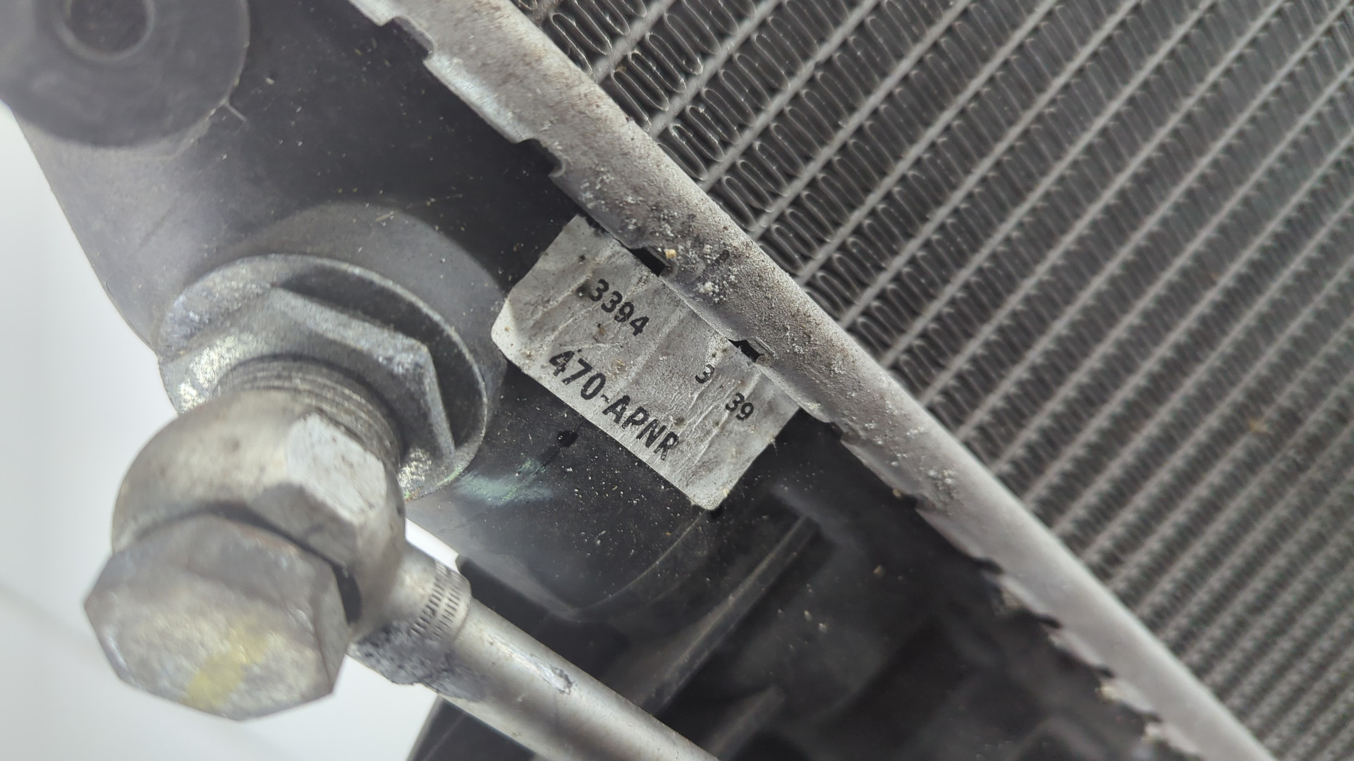 Радиатор охлаждения двигателя основной