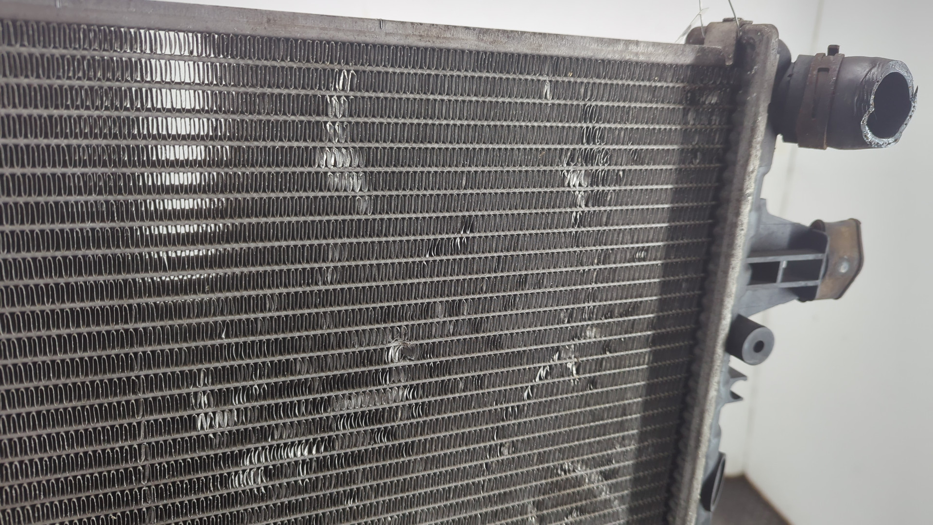 Радиатор охлаждения двигателя основной