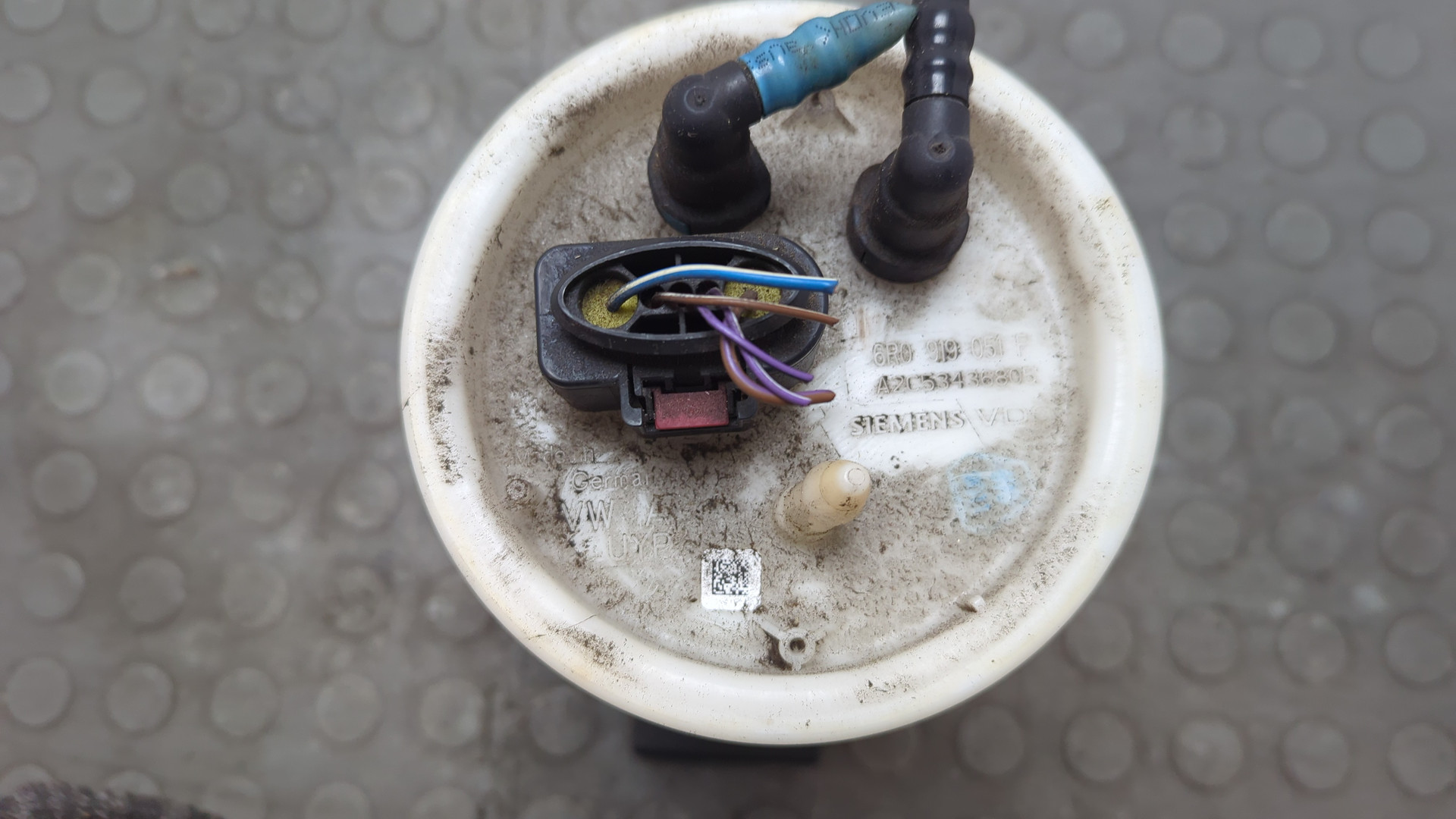 Насос топливный электрический