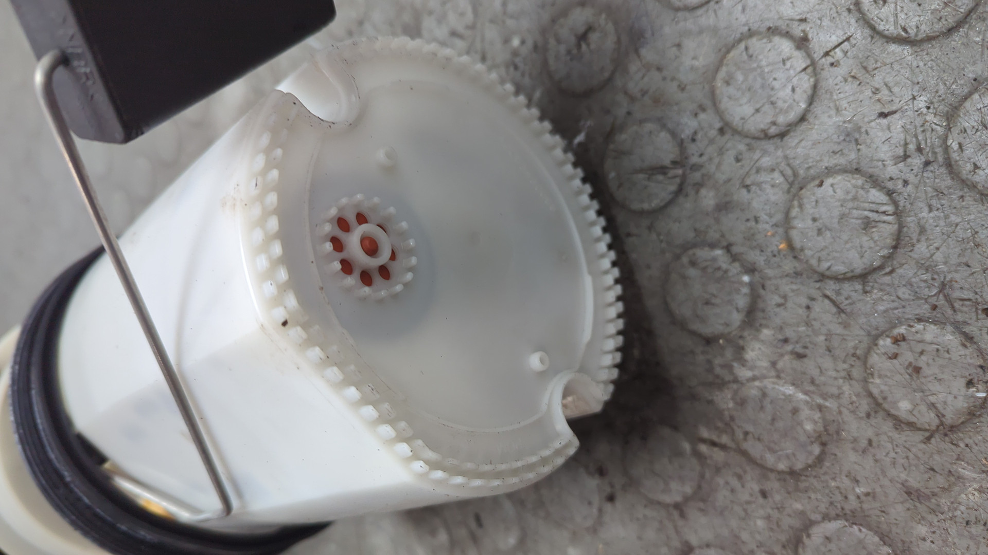 Насос топливный электрический