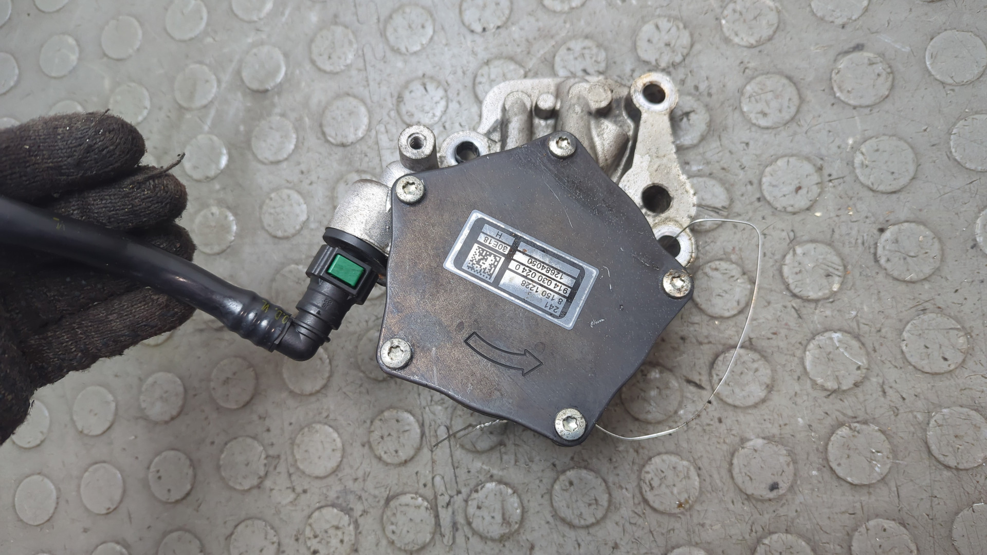 Насос вакуумный