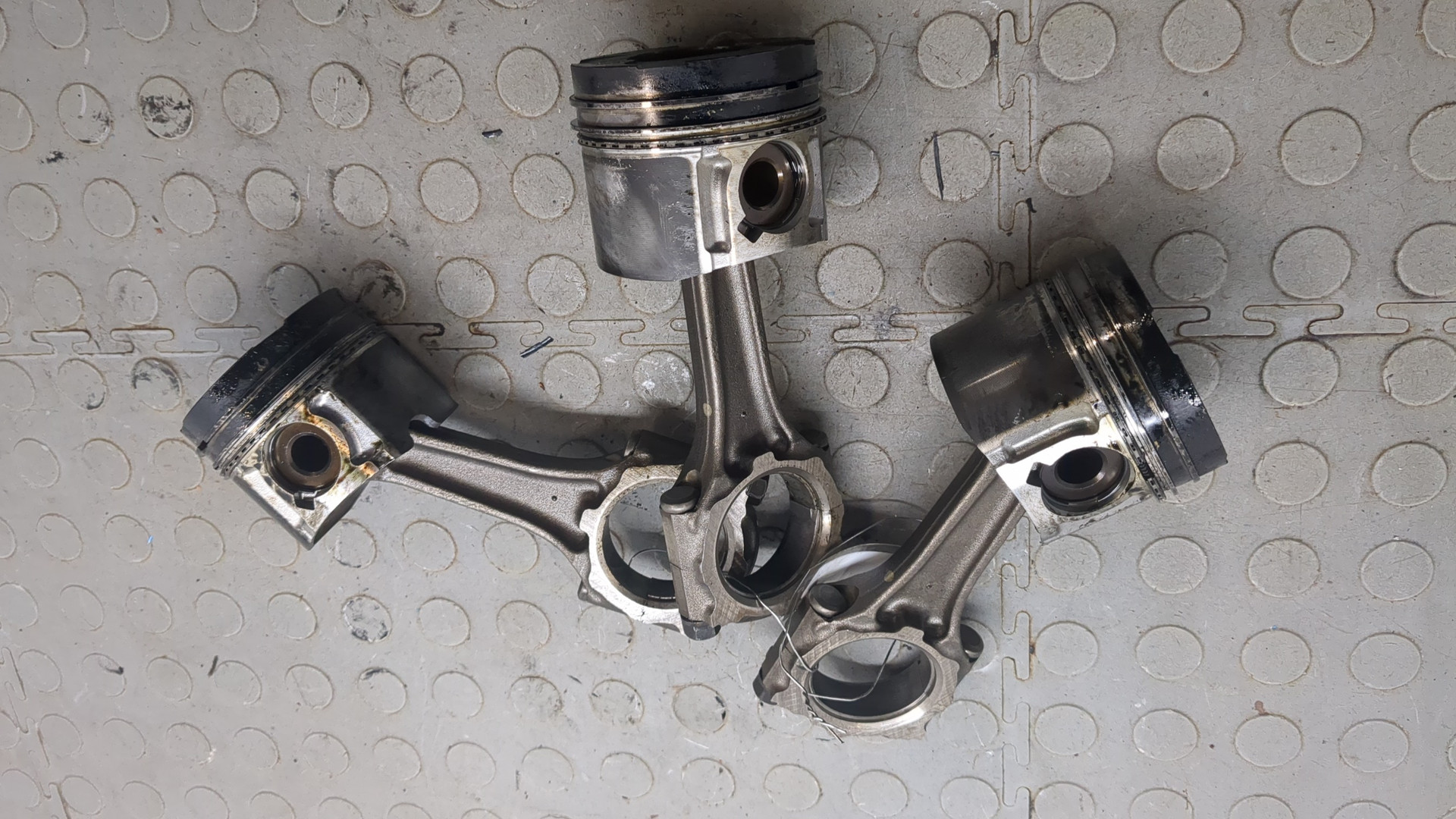 Поршень для Meriva A (X03) 2003-2010