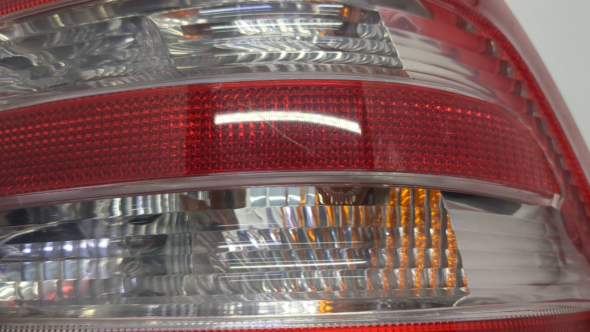 Фонарь задний правый