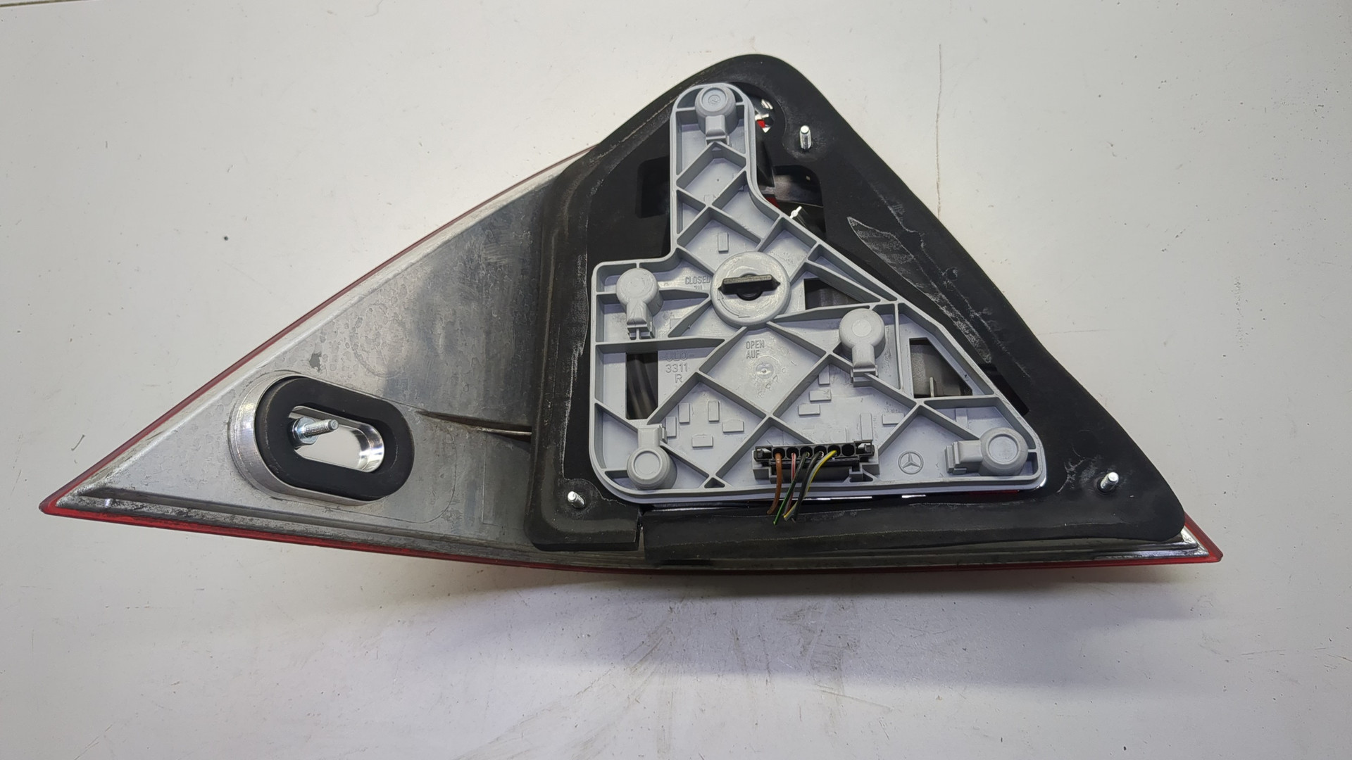 Фонарь задний правый