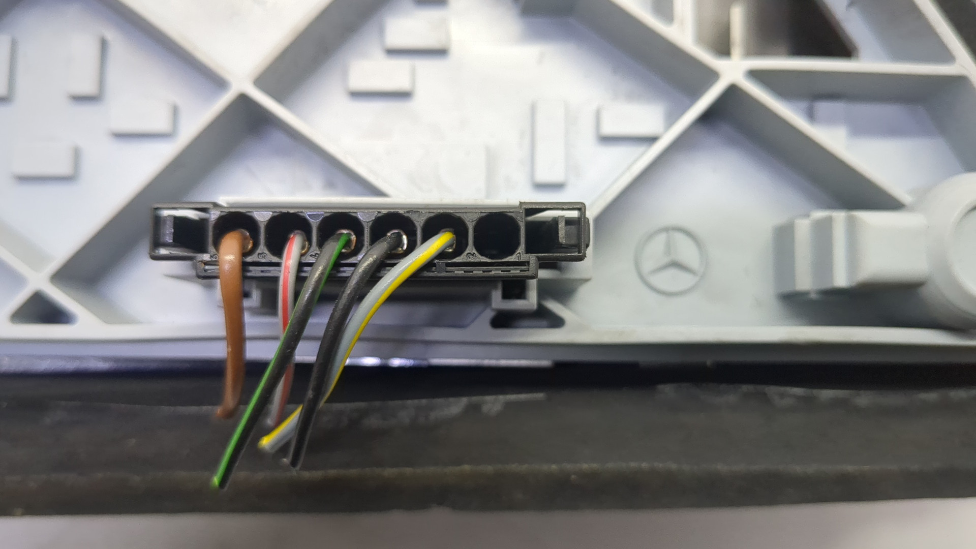 Фонарь задний правый