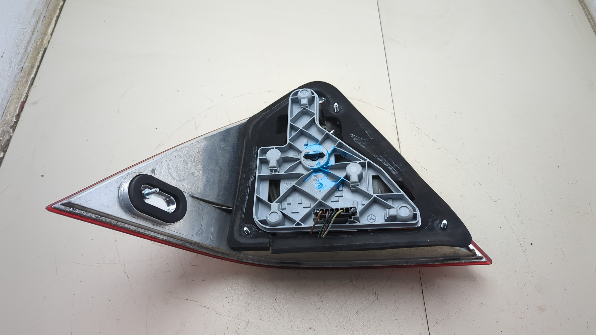 Фонарь задний правый