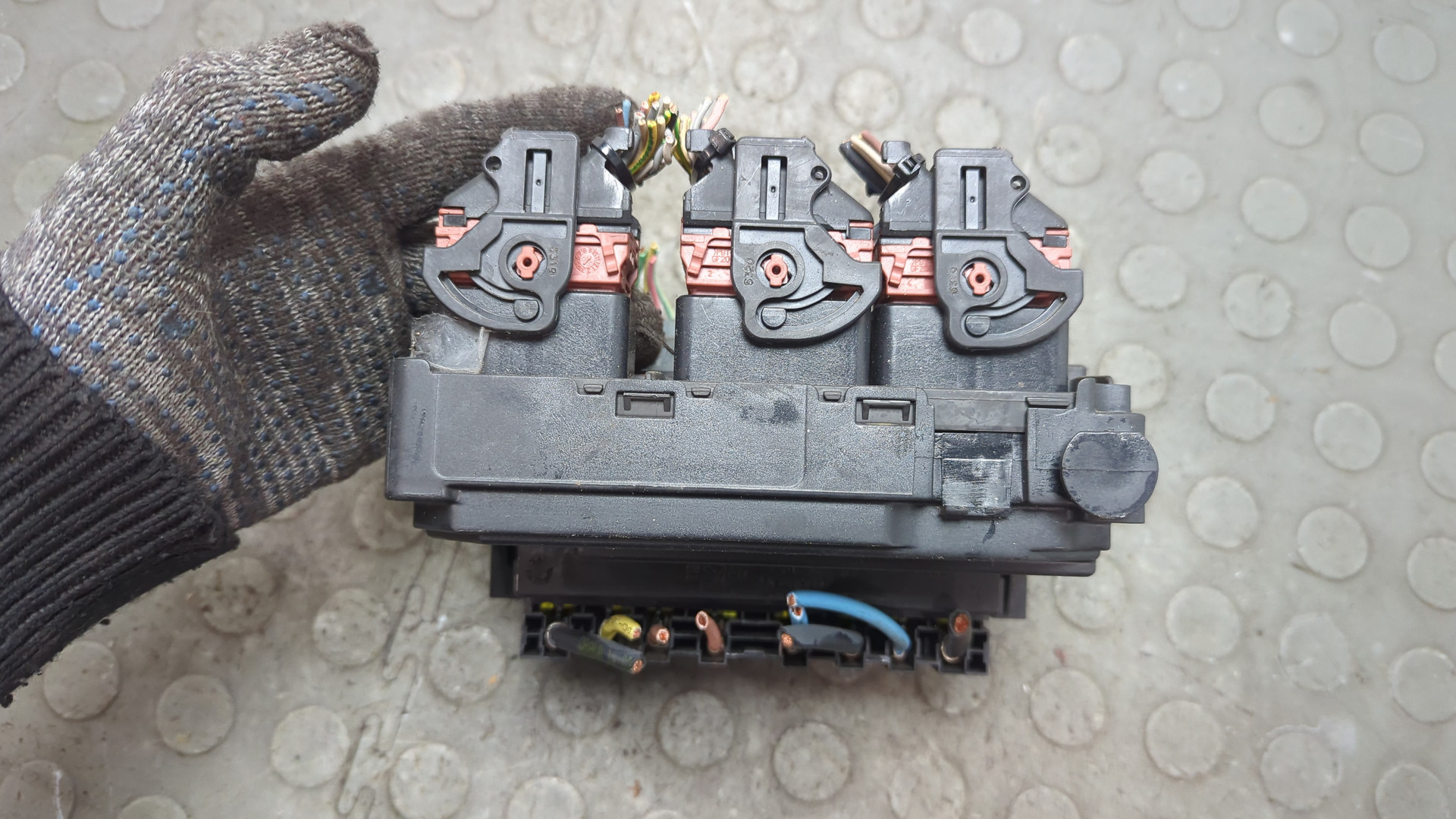 Блок предохранителей