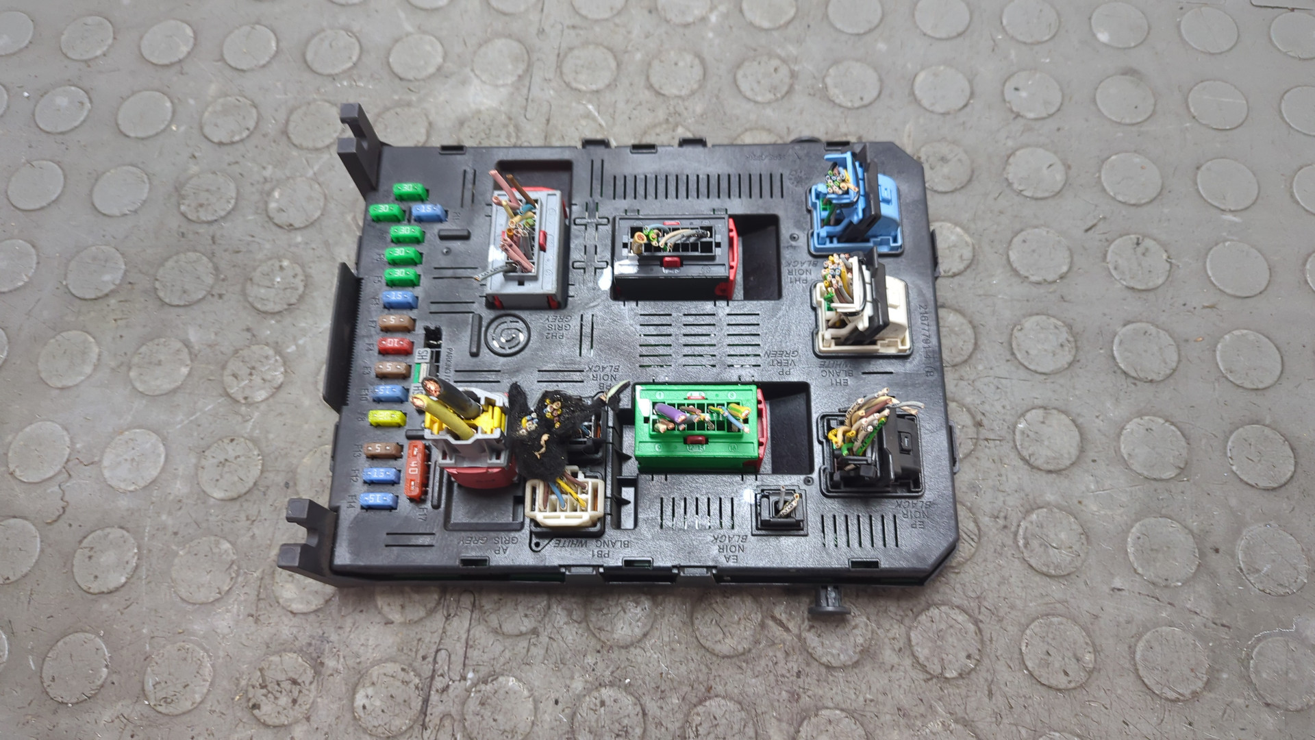 Блок предохранителей