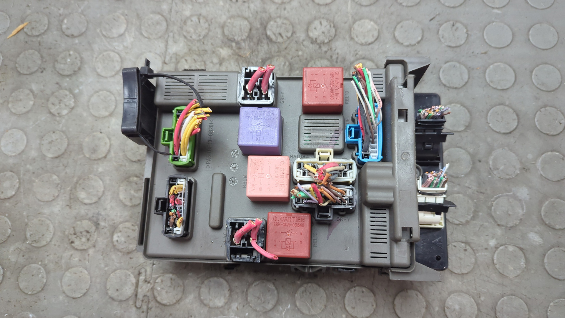 Блок предохранителей