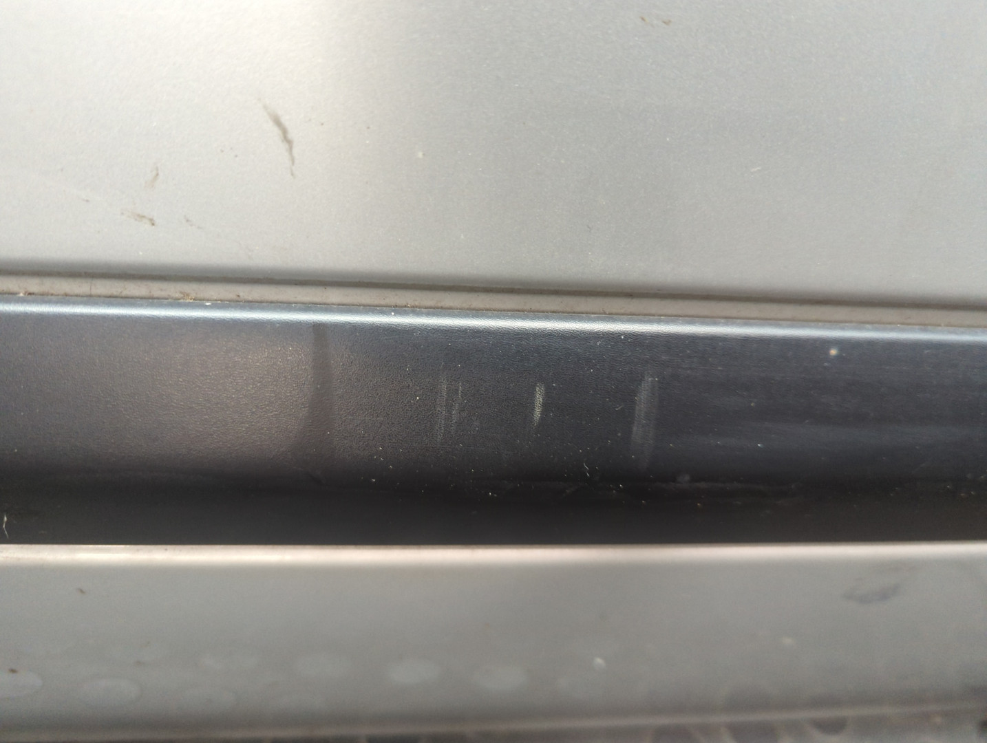 Дверь передняя левая