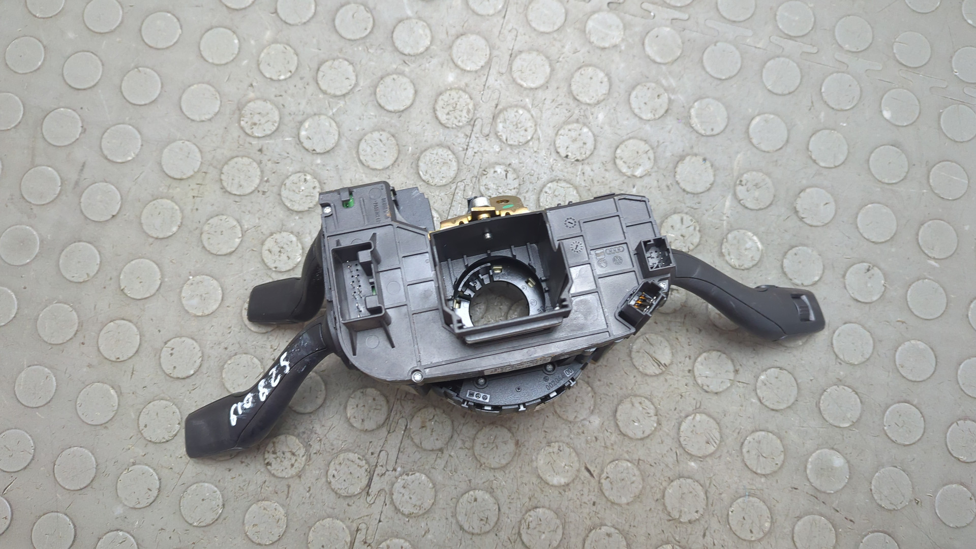 Переключатель подрулевой