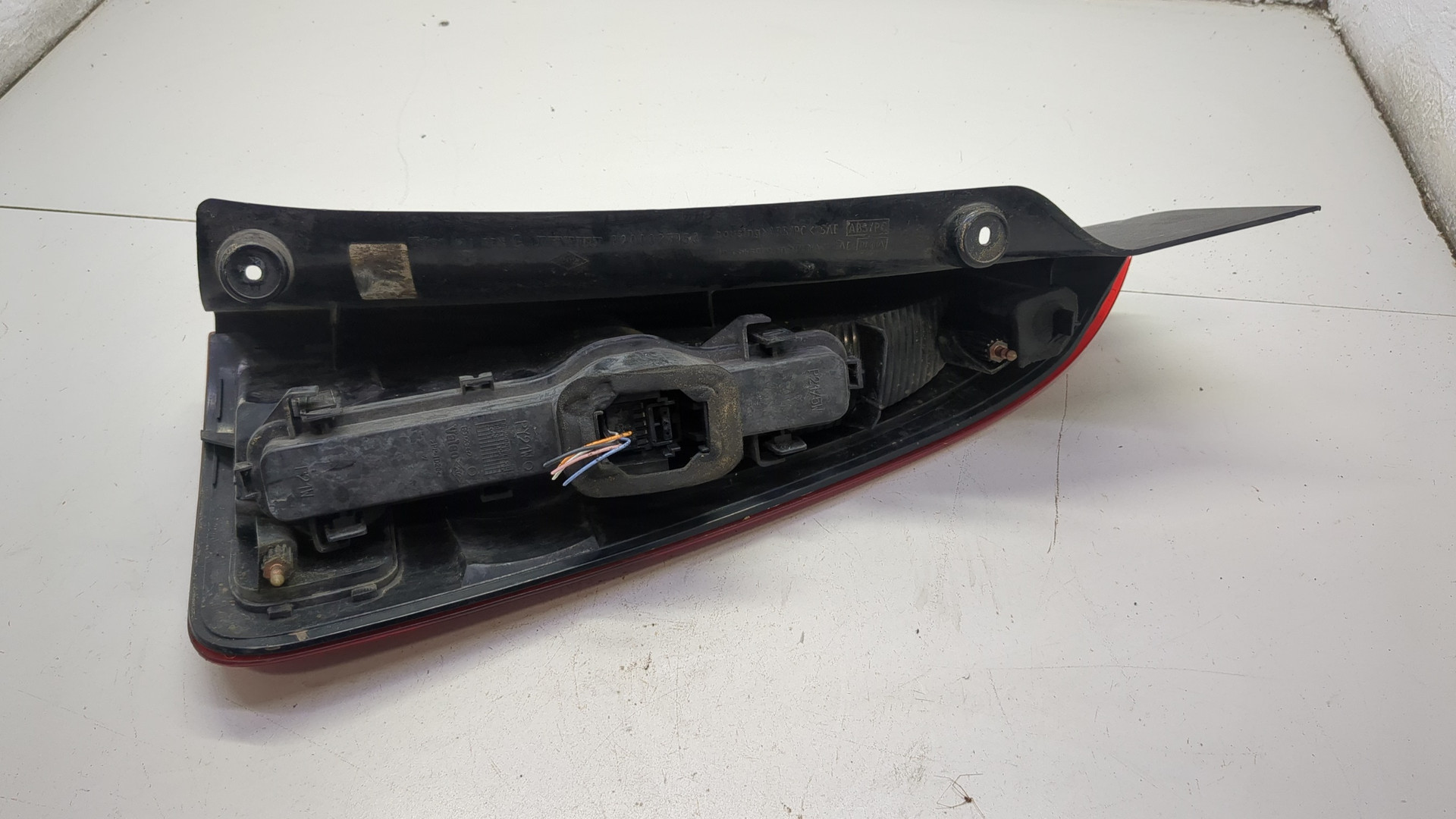 Фонарь задний левый