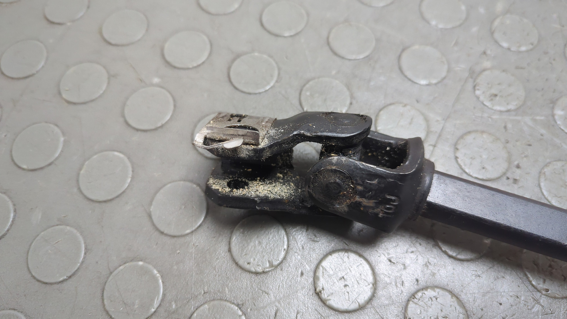 Кардан рулевой