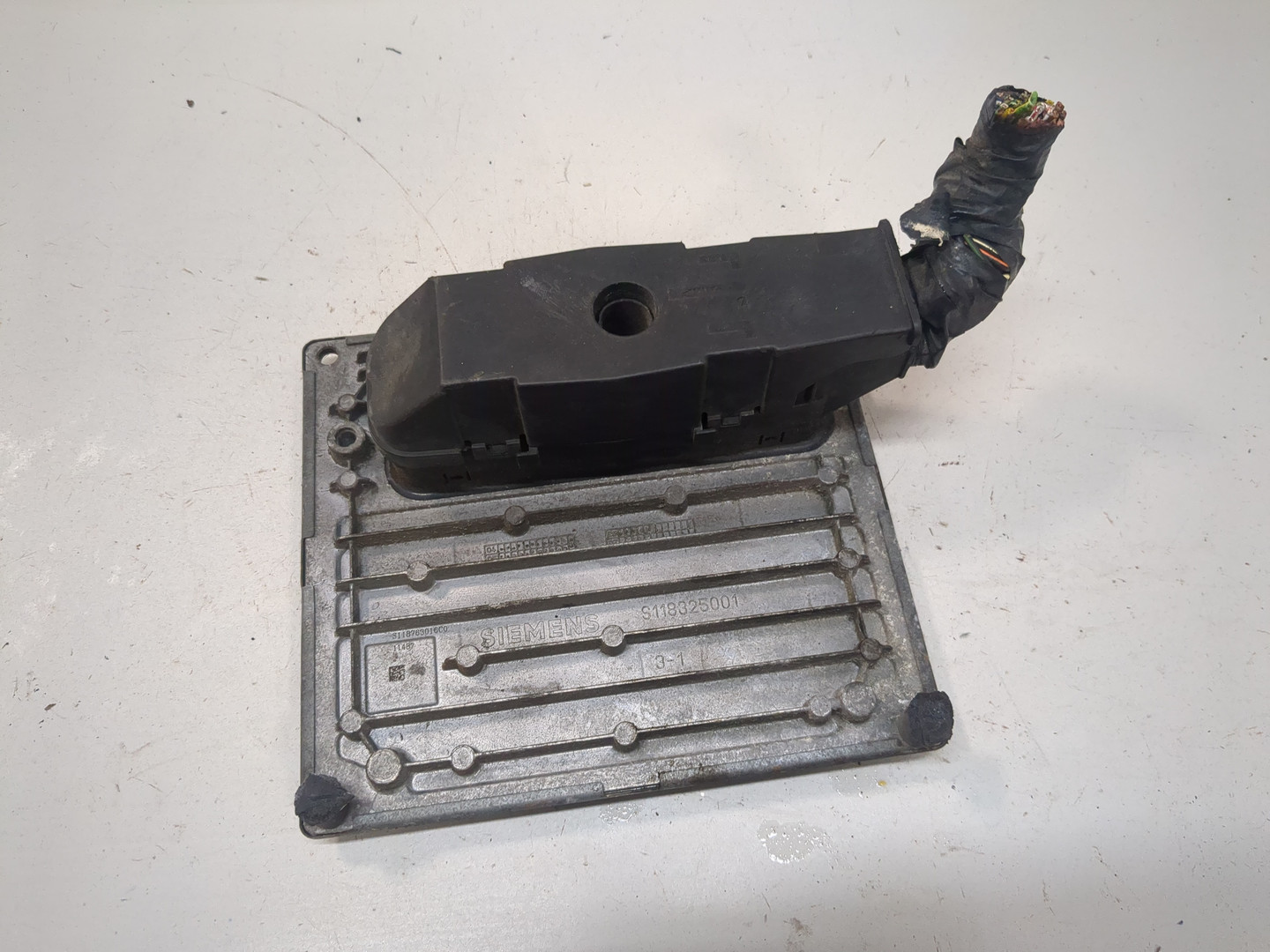 Блок управления двигателем