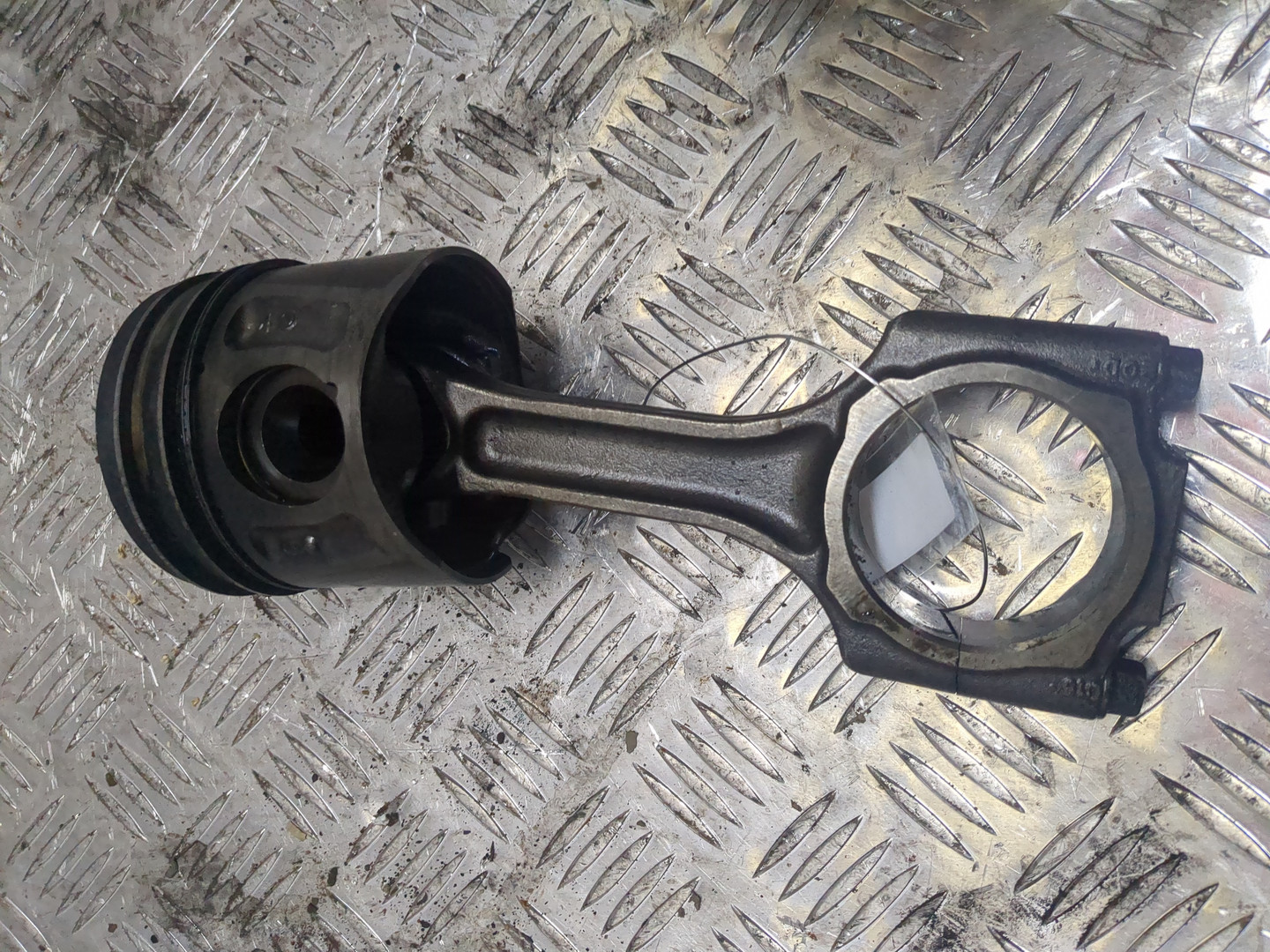 Поршень для Orlando (J309) 2009-2016